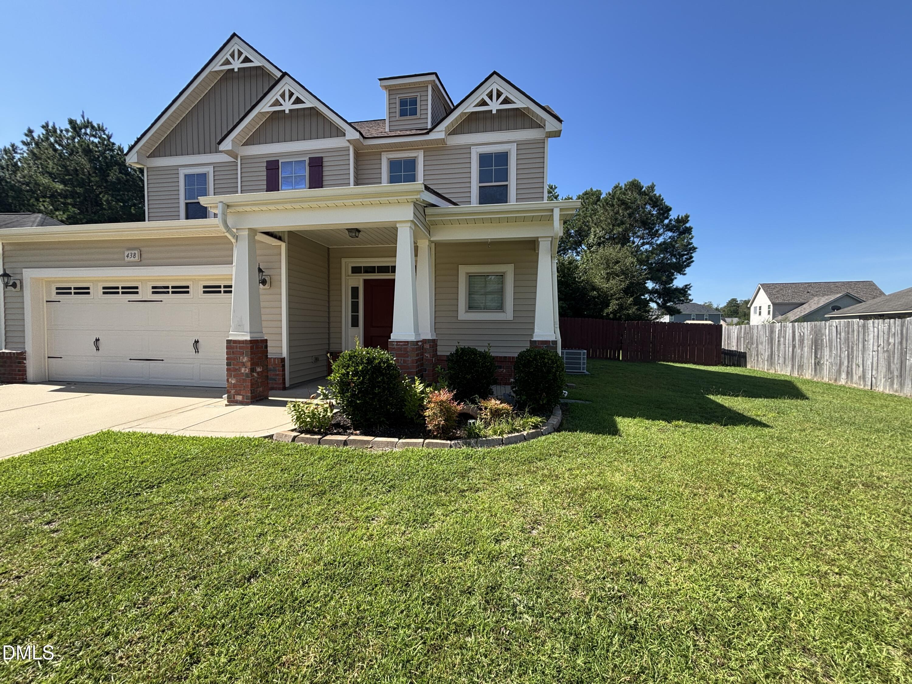 438 Roanoke Drive — photo