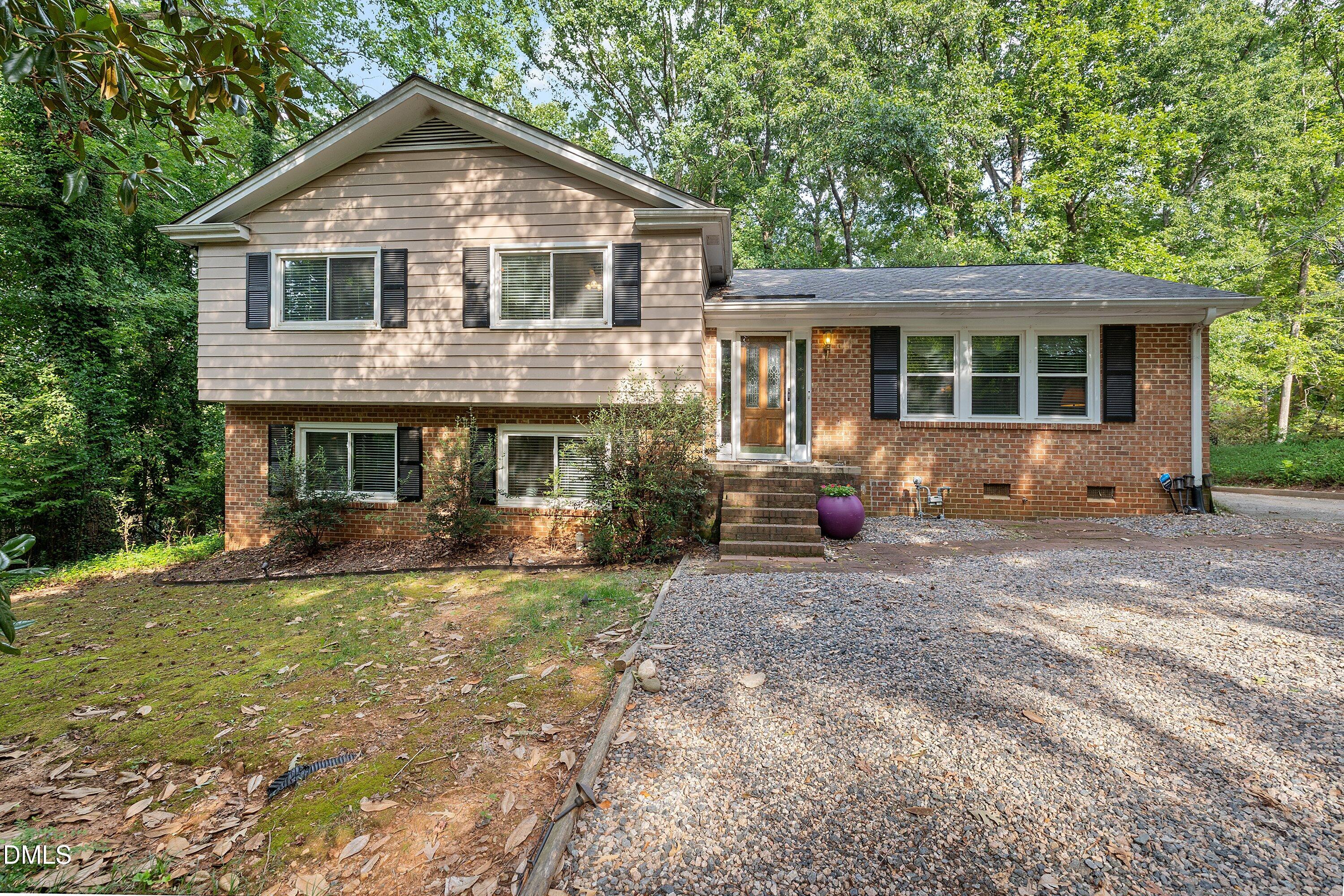 4909 North Hills Drive — photo
