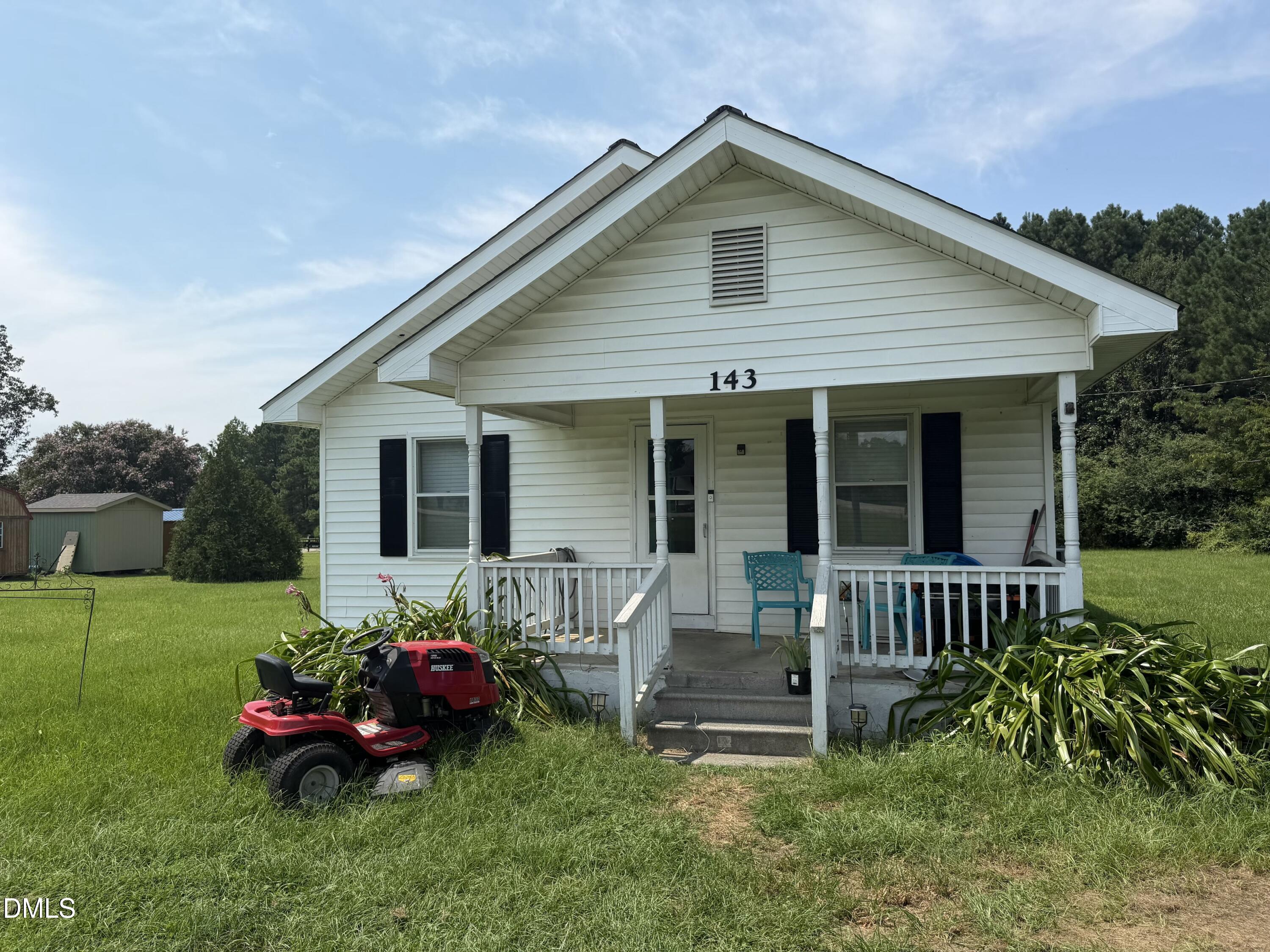143 Live Oak Church — photo