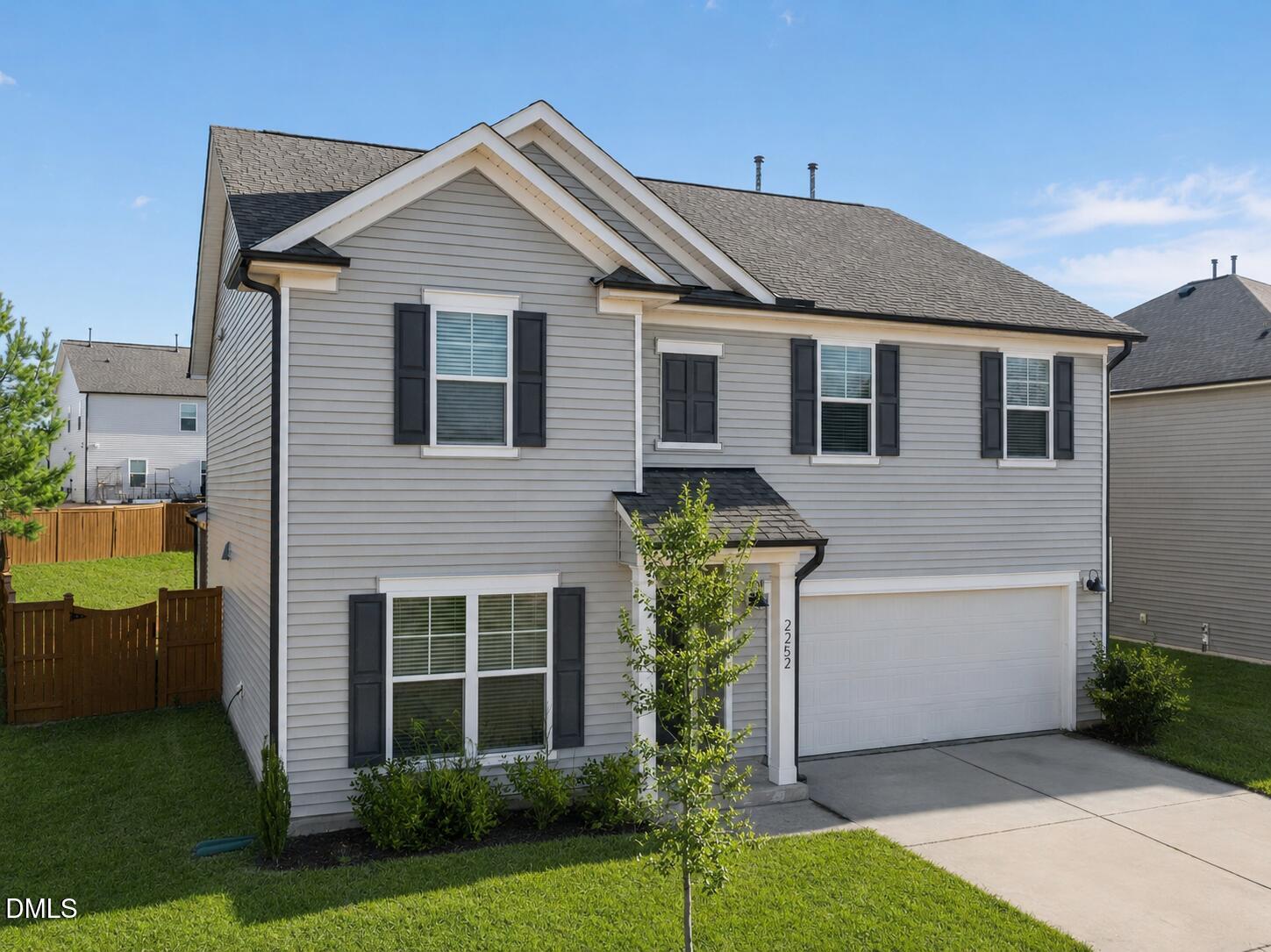 2252 Fairway Green Drive — photo