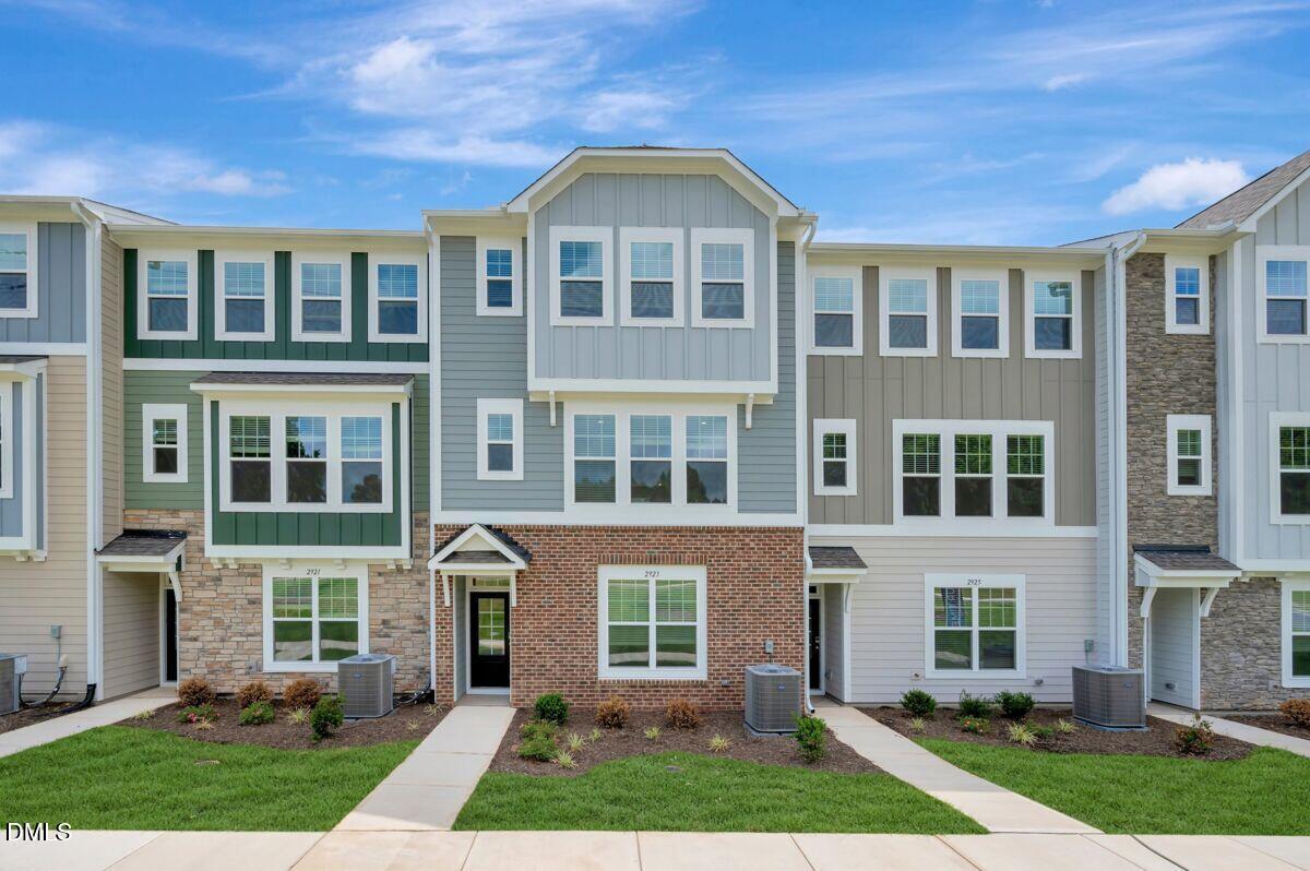 2923 Richardson Road — photo