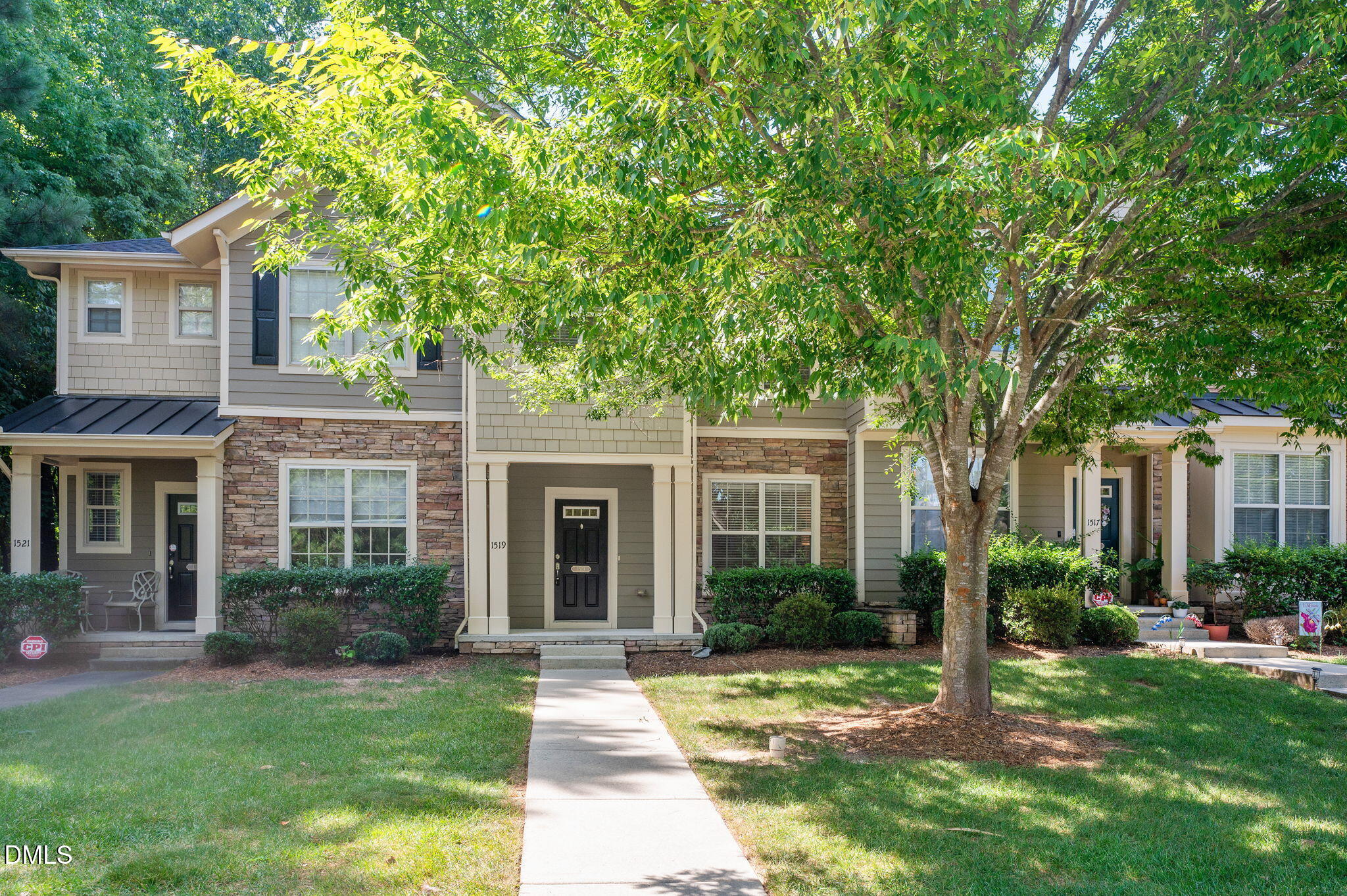 1519 Waterland Drive — photo