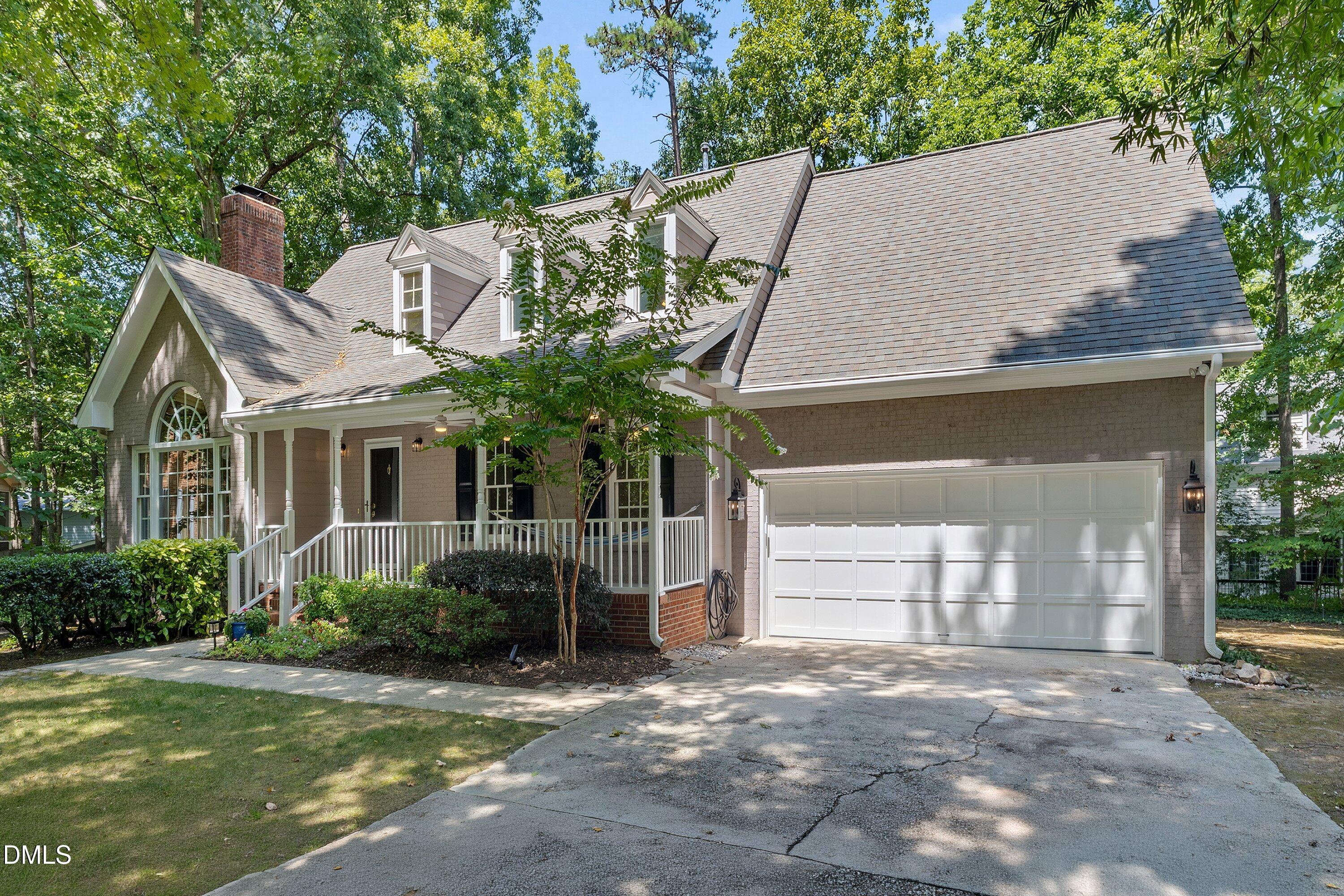 1006 Oakwell Court — photo