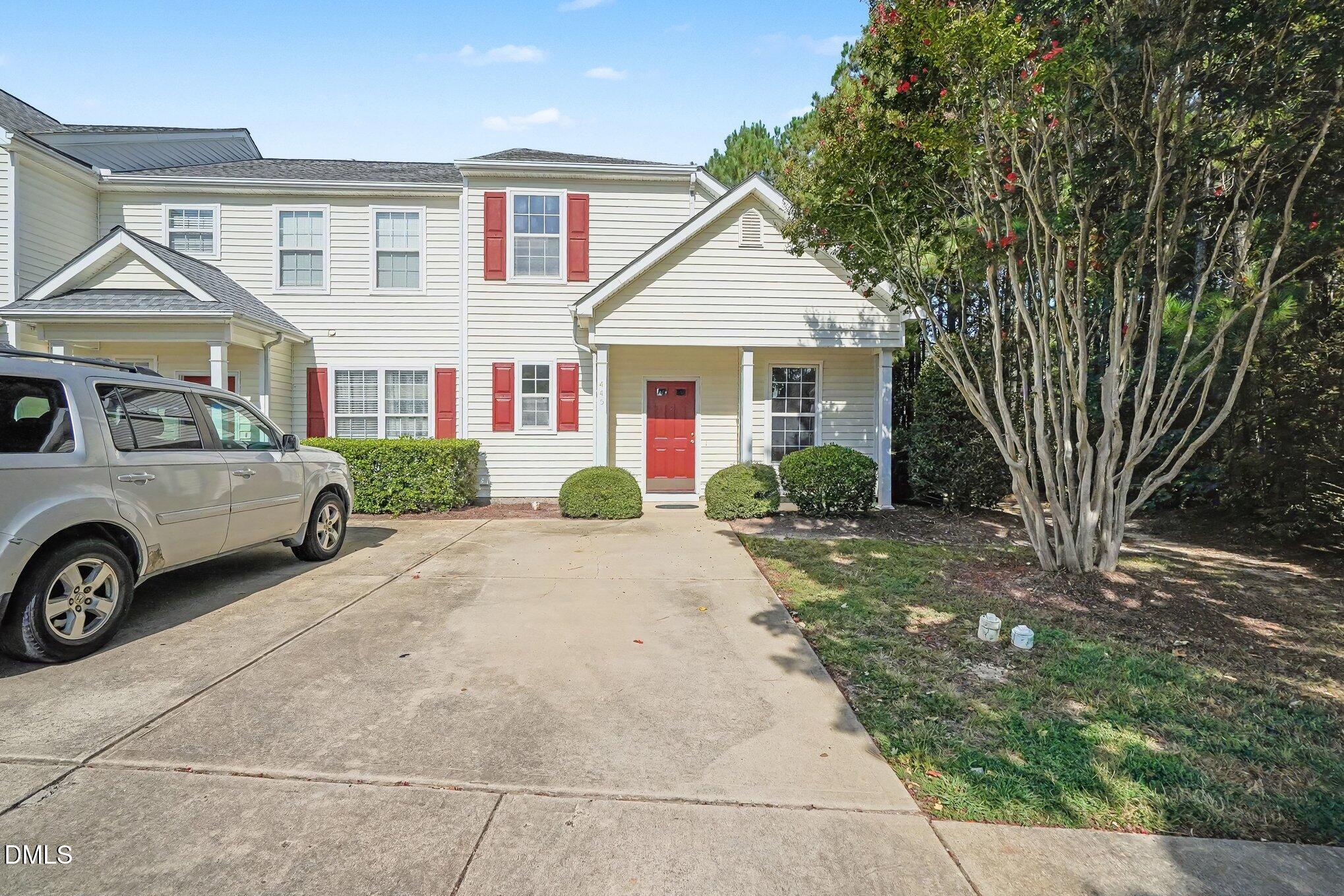 445 Commons Drive — photo