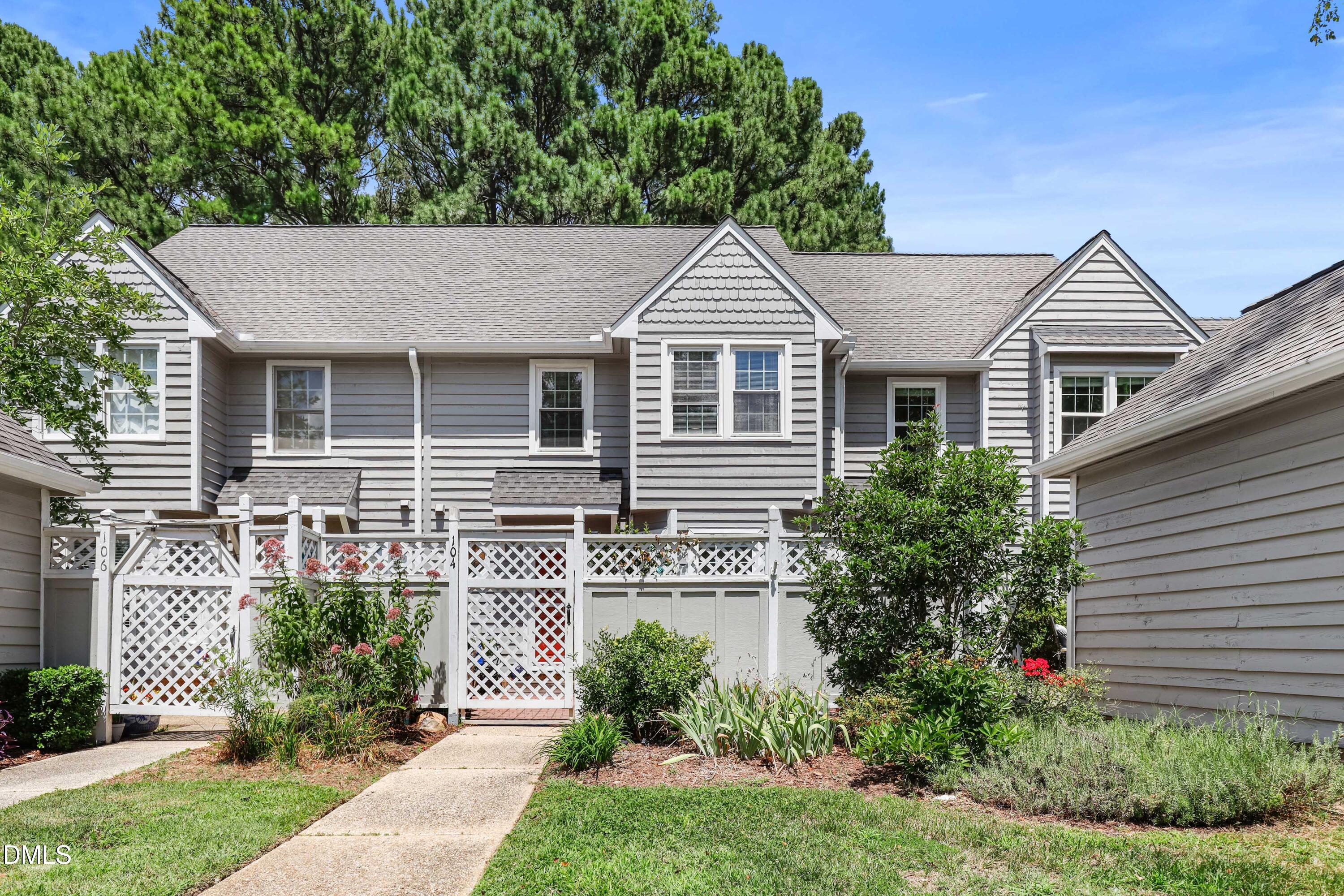 104 Lakewater Drive — photo