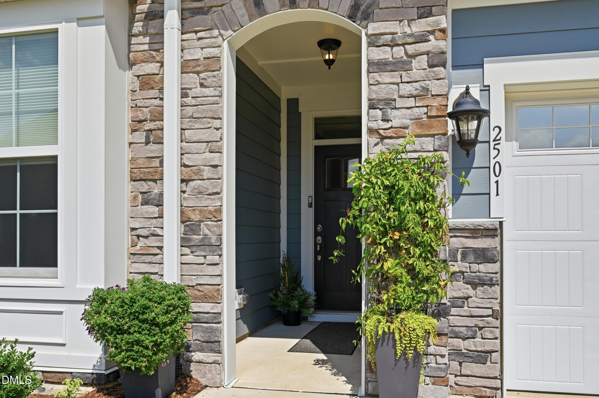 2501 Maplemere Court — photo