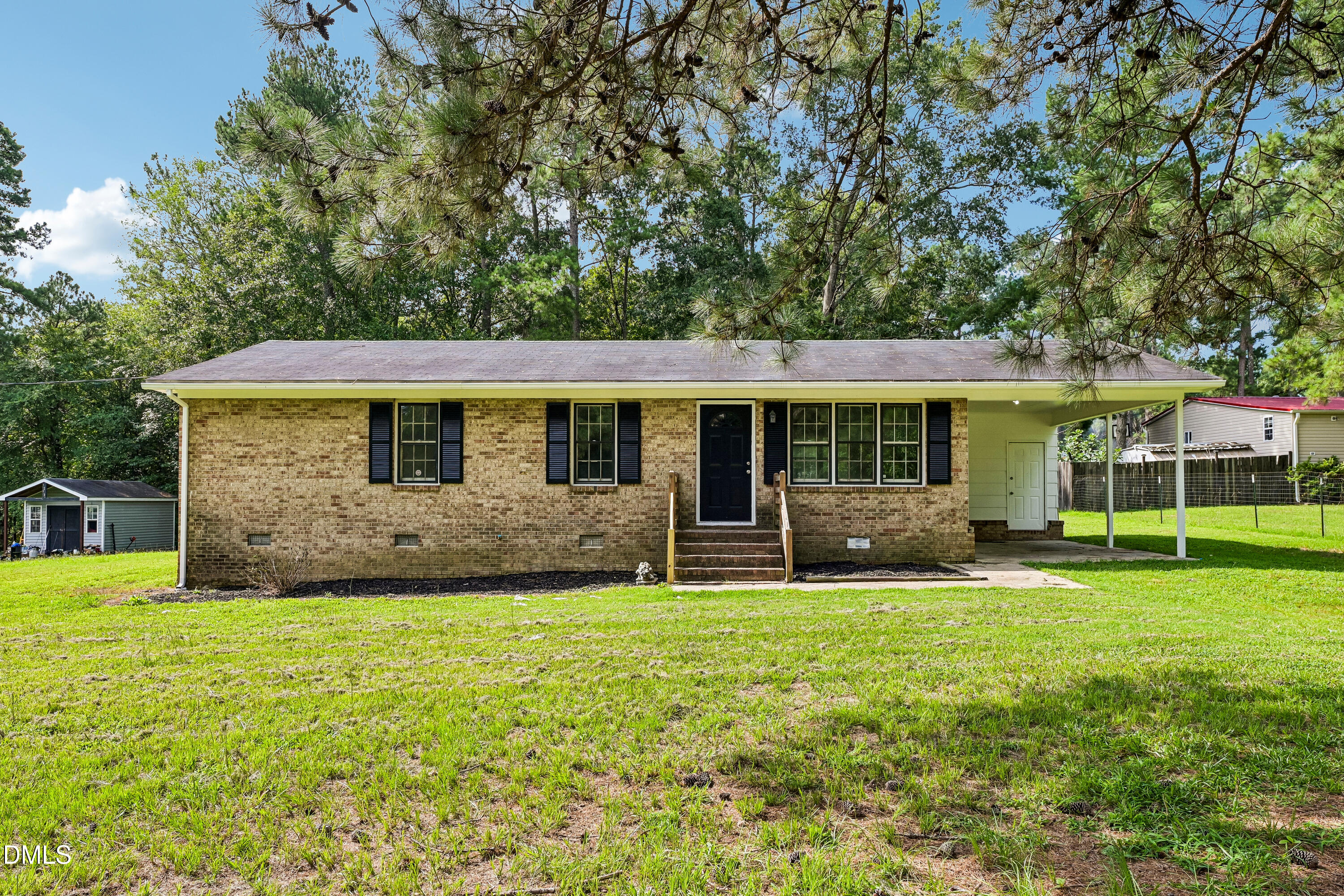 7724 Roberts Road — photo