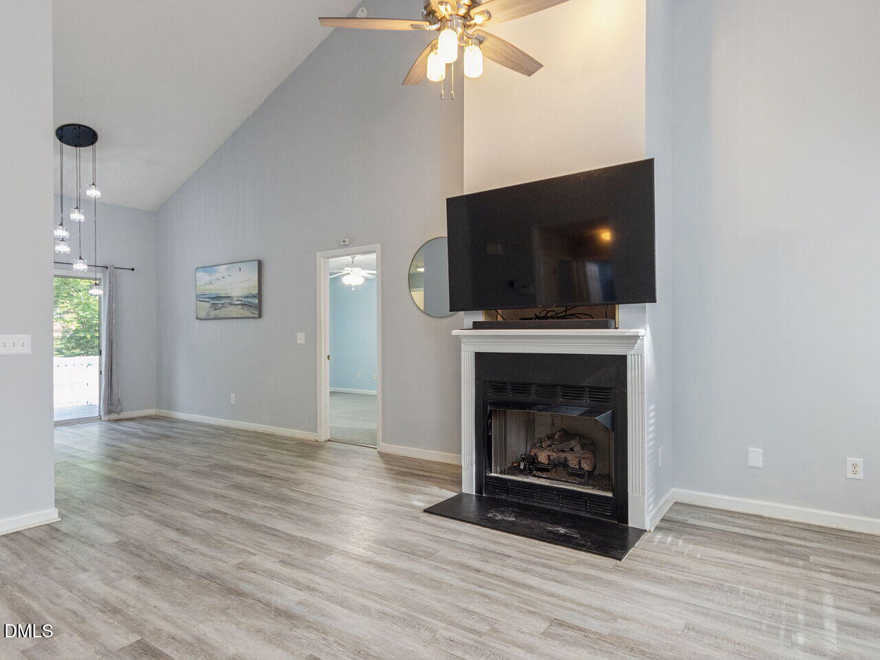 3337 Neptune Drive — photo