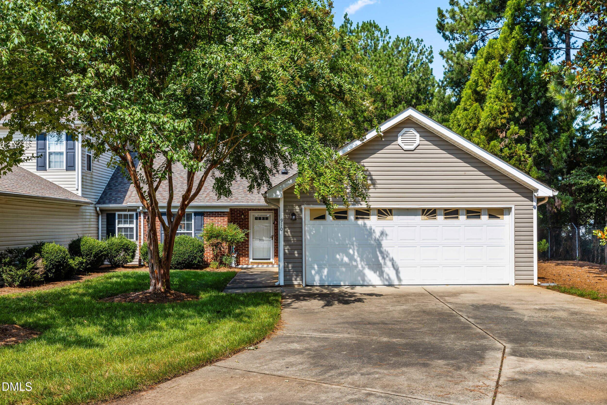 910 Camden Court — photo