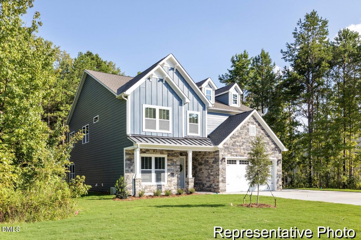 14 Hawks View Point 392 — photo