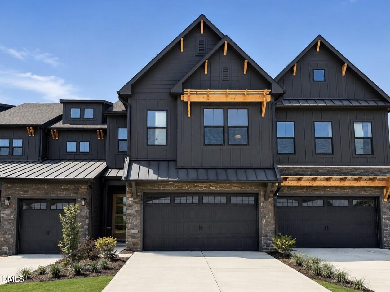 106 Golden Leaf Drive 324 — photo