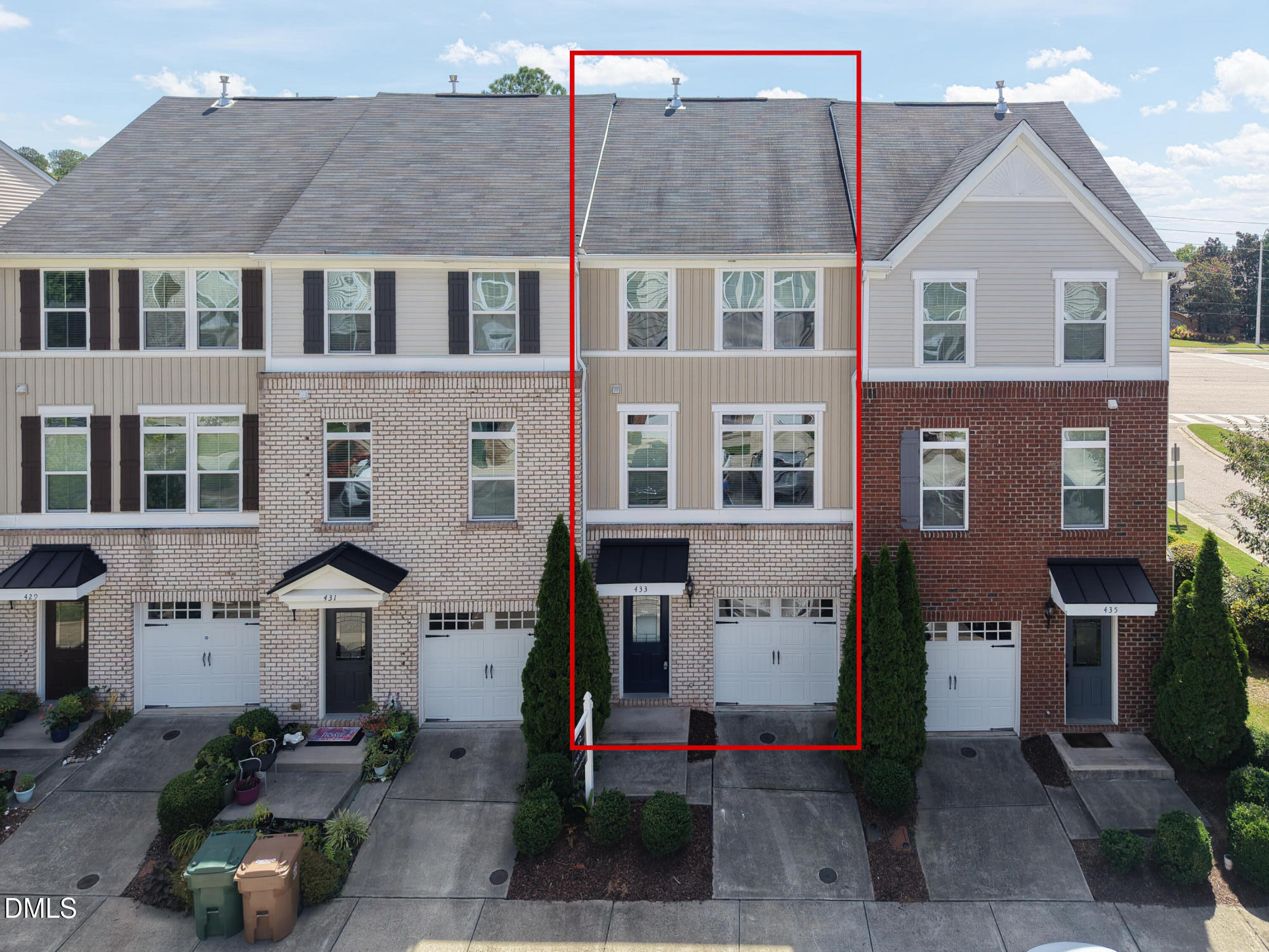 433 Berry Chase Way — photo