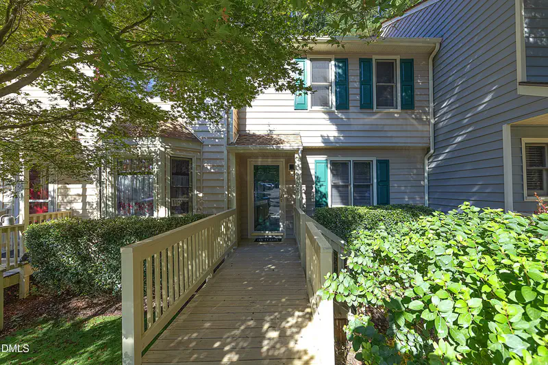6502 Thetford Court — photo