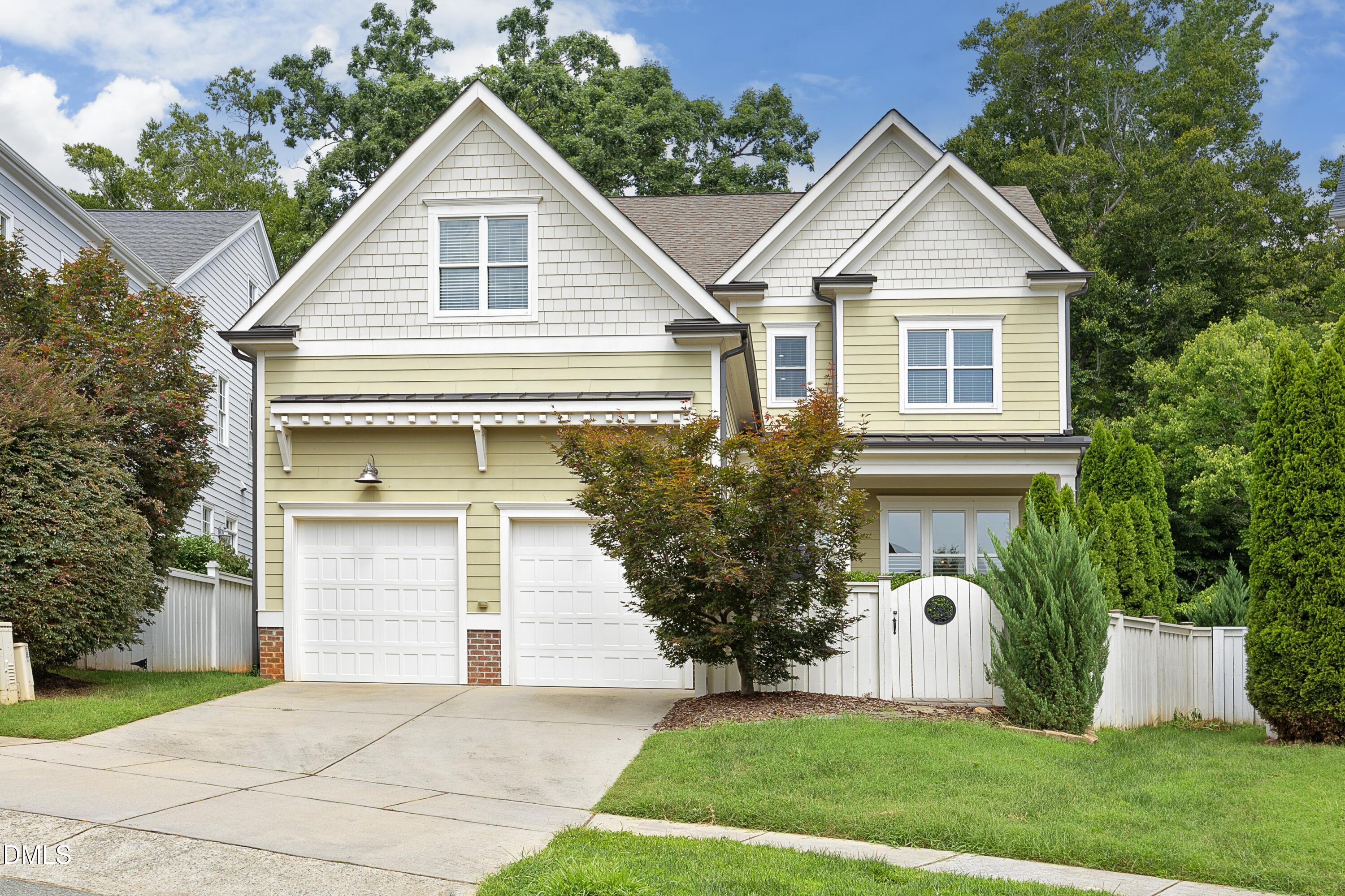 121 Ruskin Drive — photo