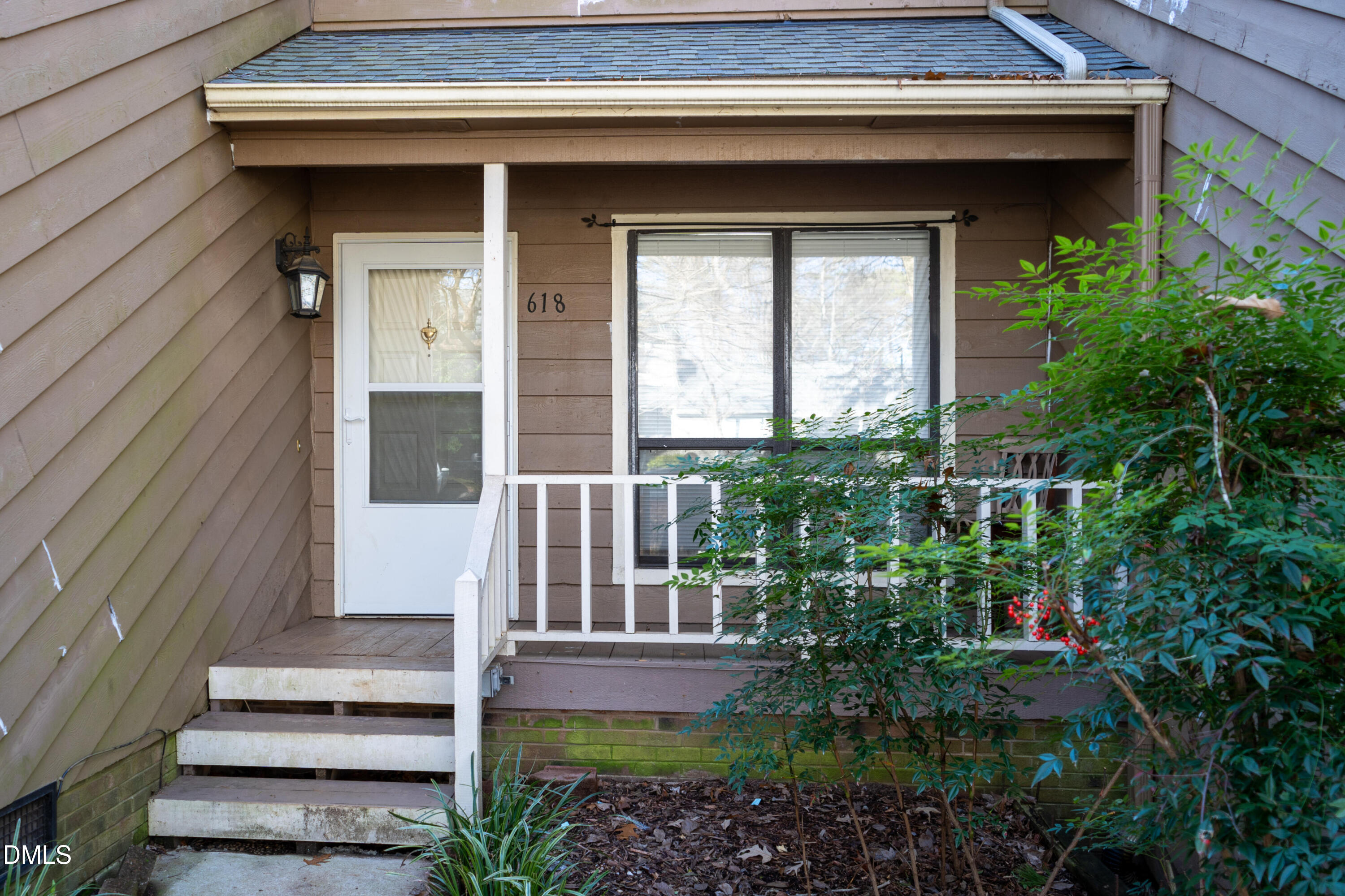 618 Applecross Drive — photo