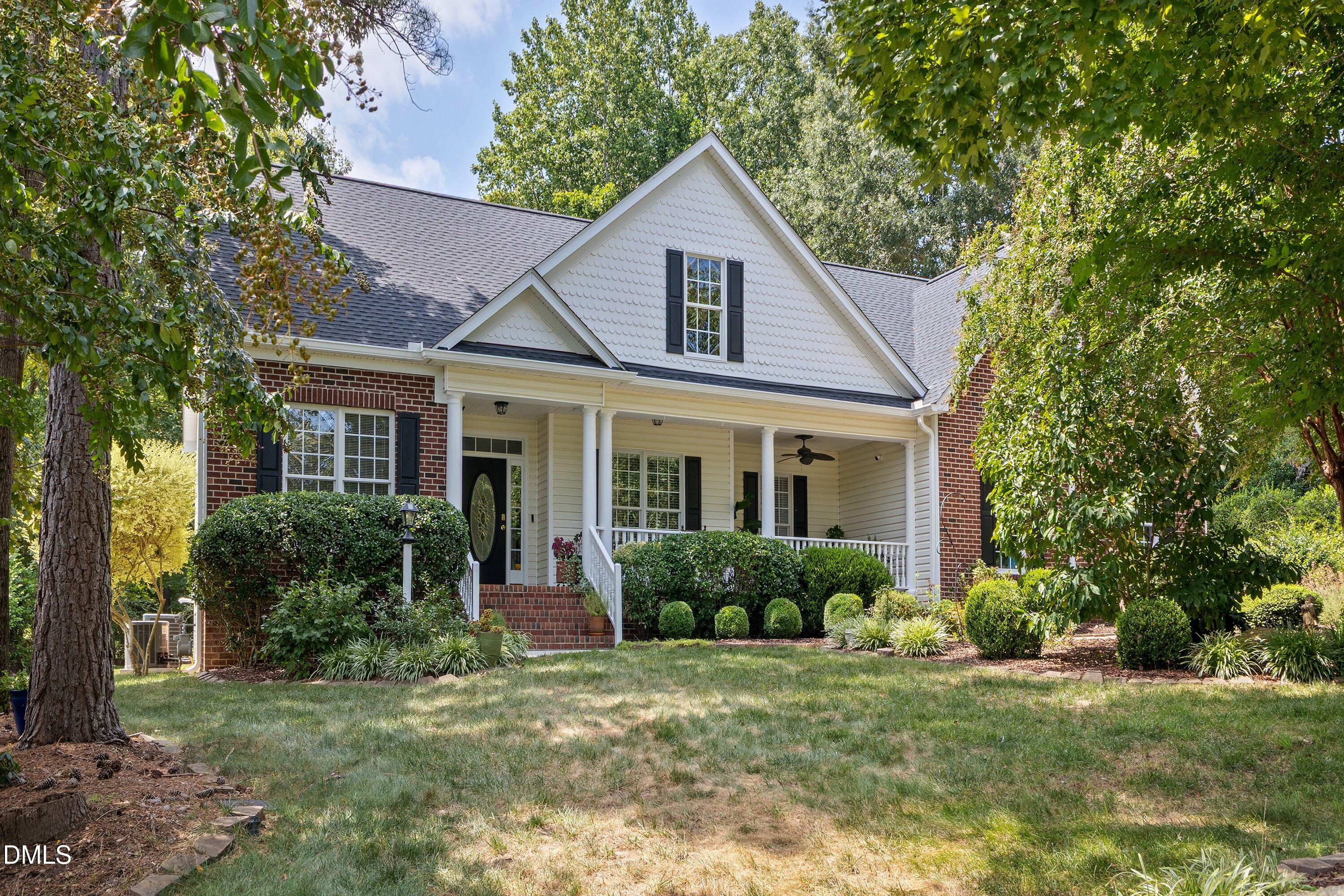 30 Winchester Court — photo