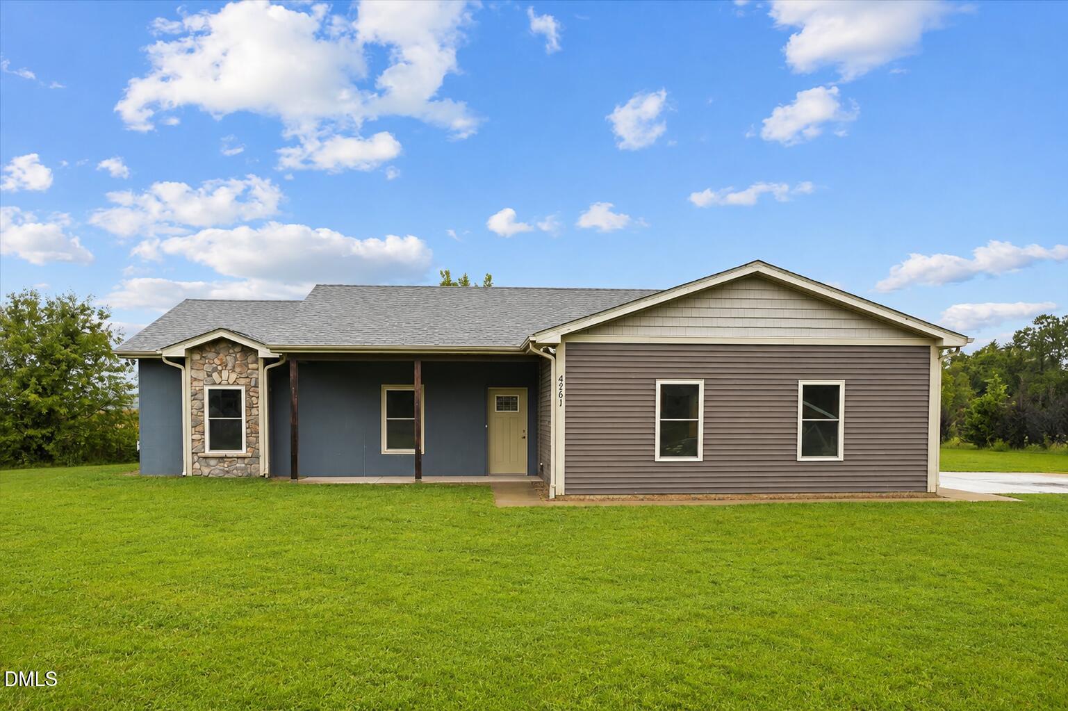 4961 Wayne Memorial Drive — photo