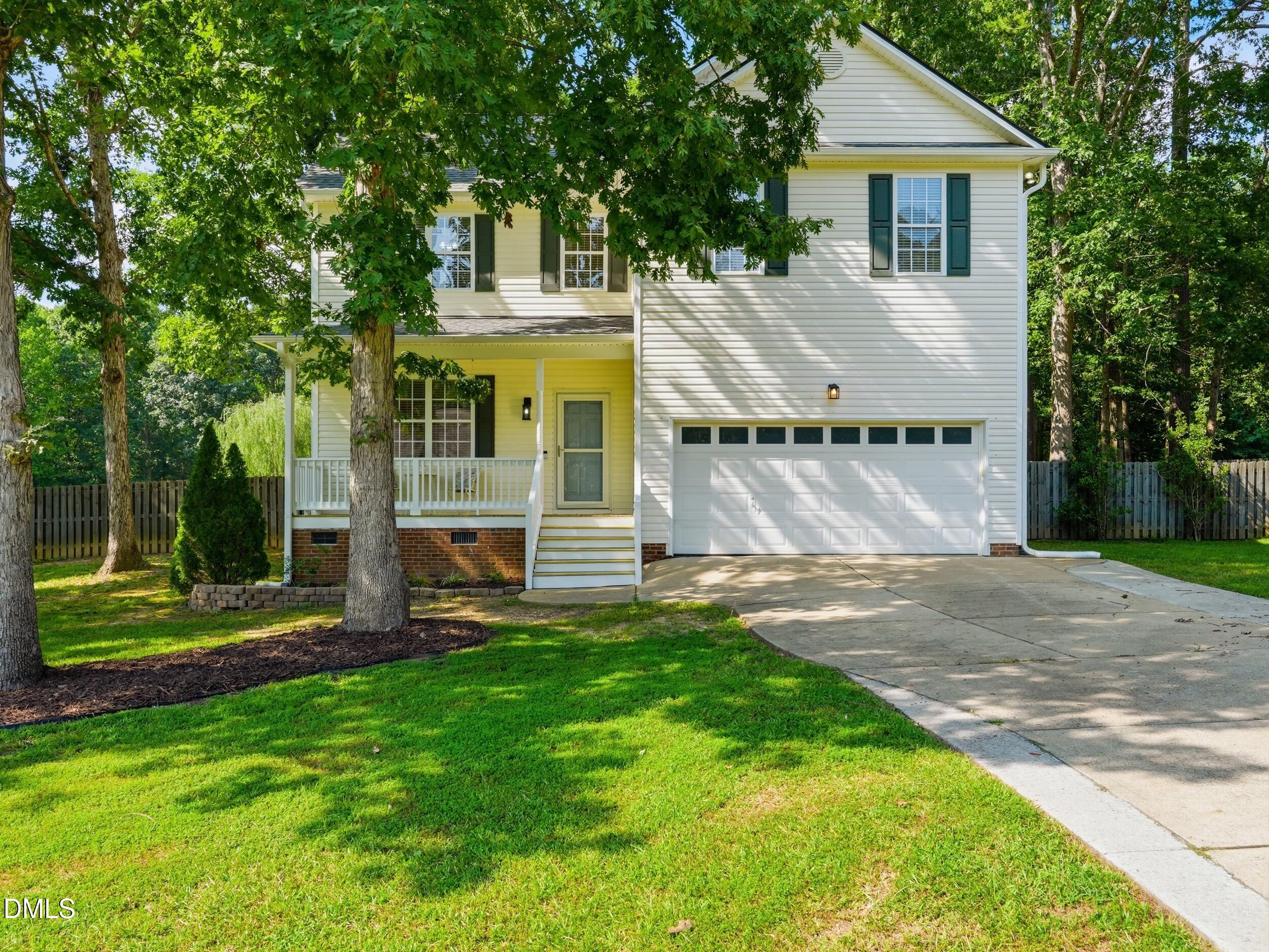 140 Oak Creek Drive — photo