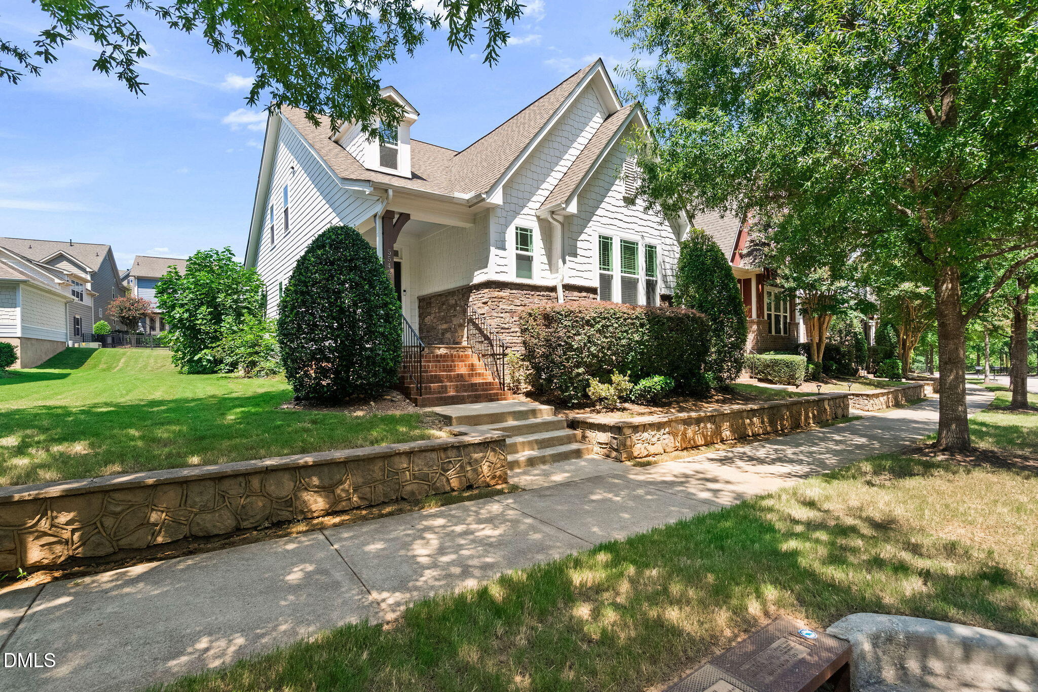 5542 Wade Park Boulevard — photo