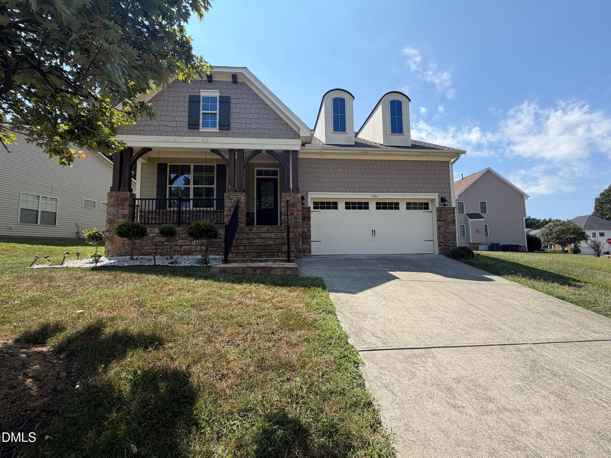 1304 Litchborough Way — photo