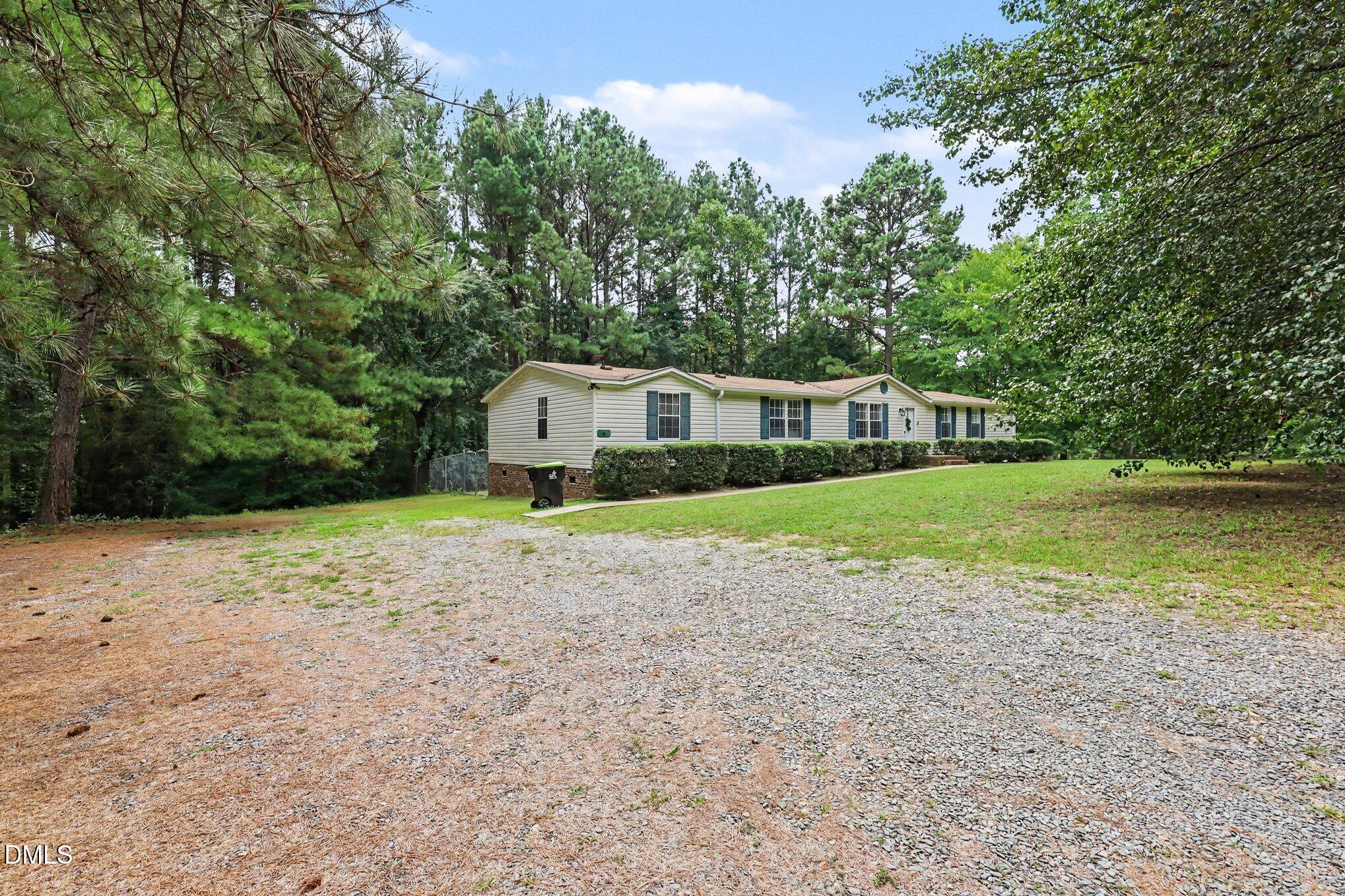 3542 Charlies Court — photo