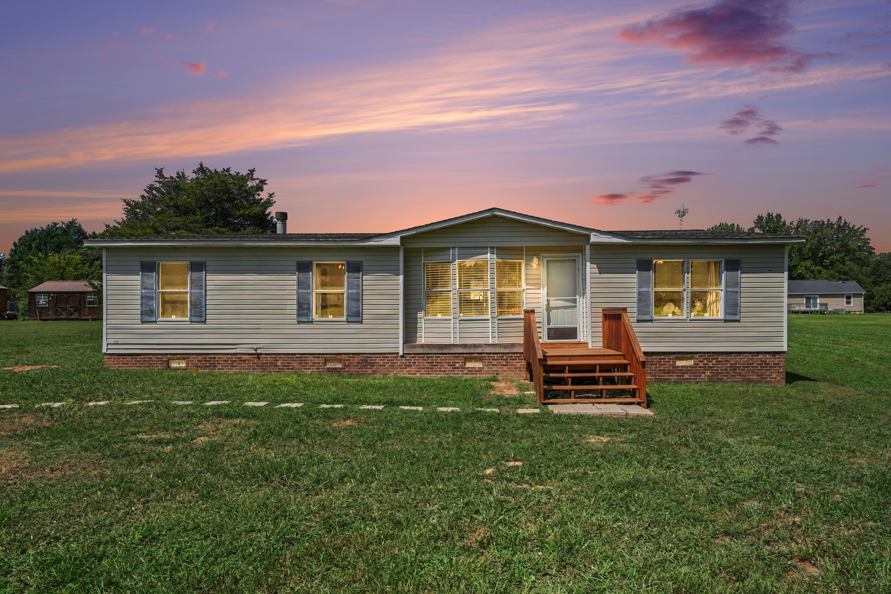 140 Trescott Drive — photo