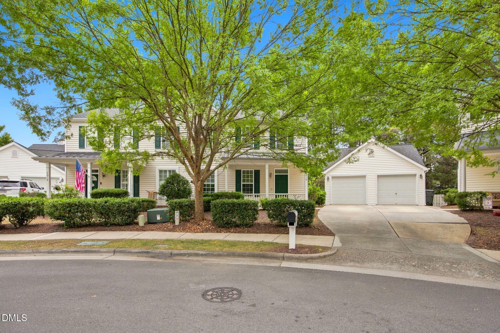 1016 Purple Glory Drive — photo