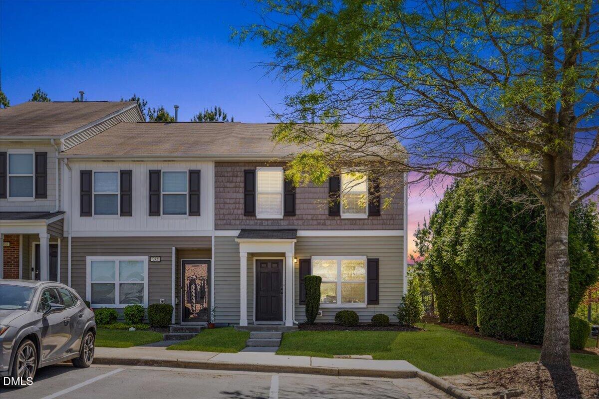 100 Stratford Lakes Drive 384 — photo