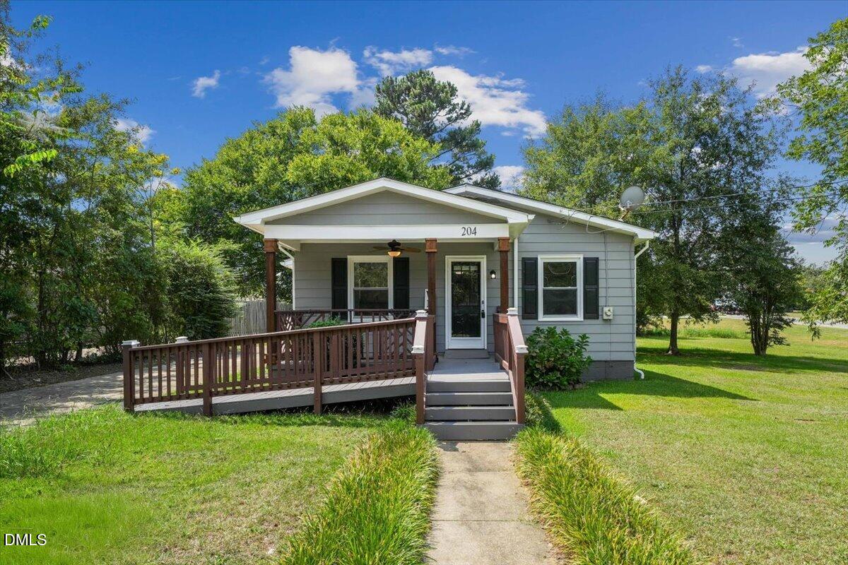 204 E Branch Street — photo