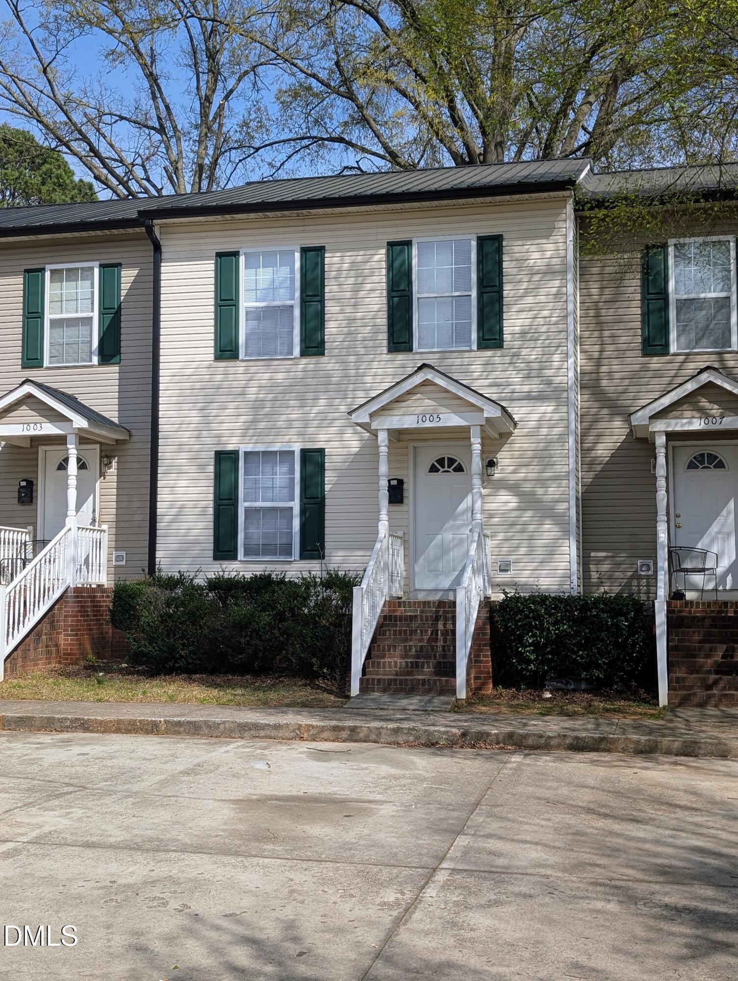 1005 Shades Place — photo