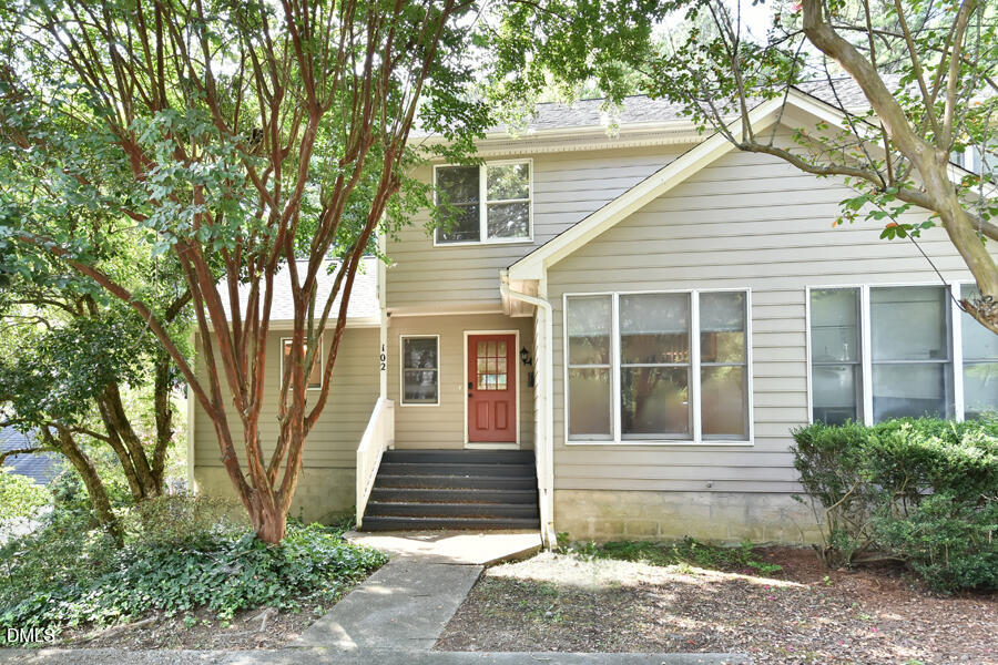 102 Mallard Court — photo