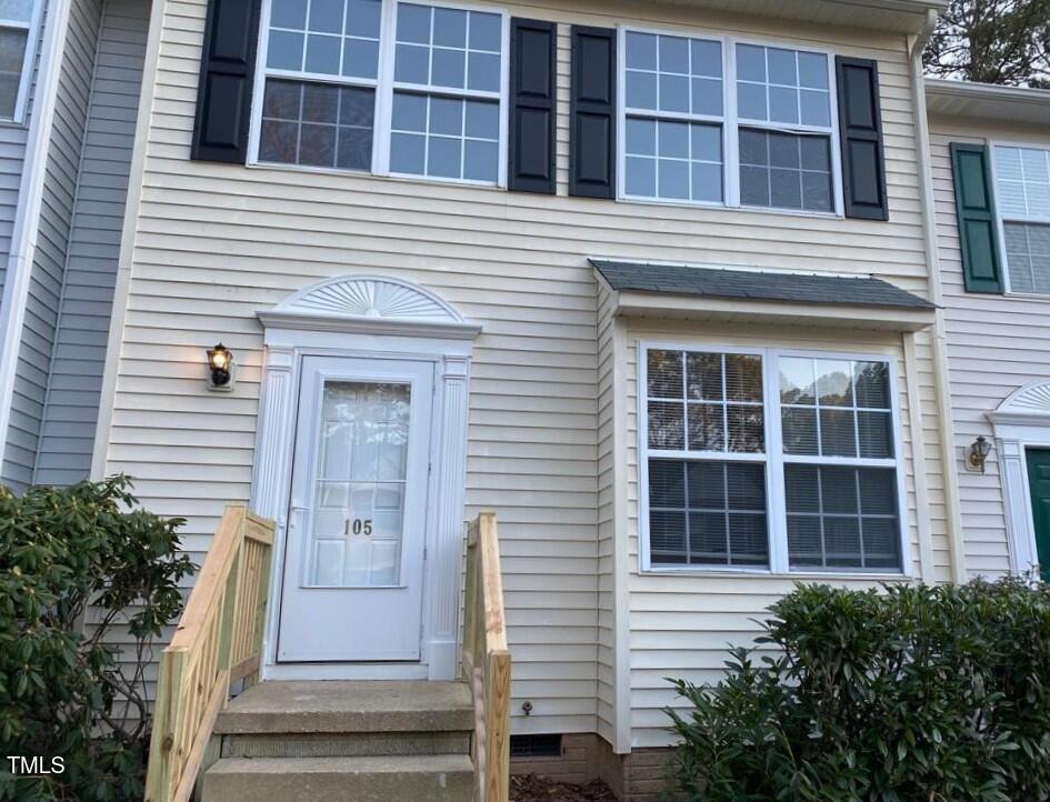 105 Climbing Ivy Court — photo