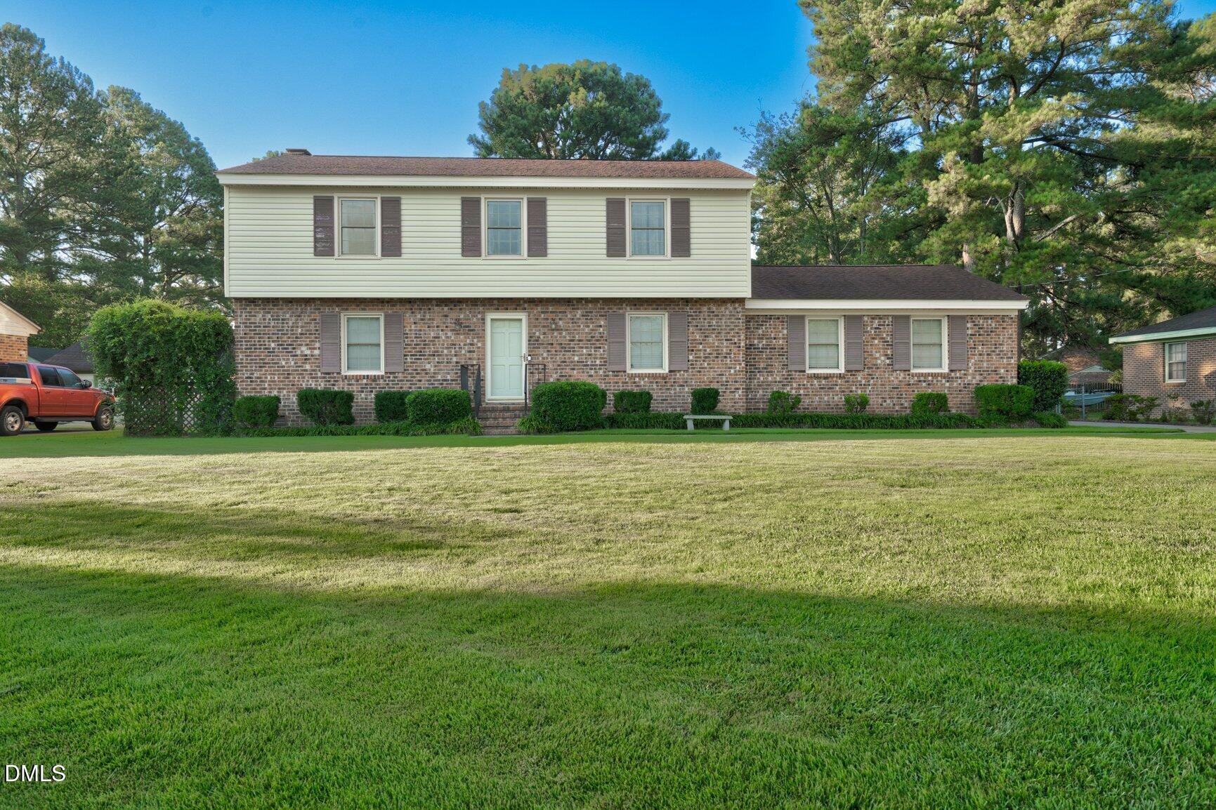 2609 Amherst Road — photo