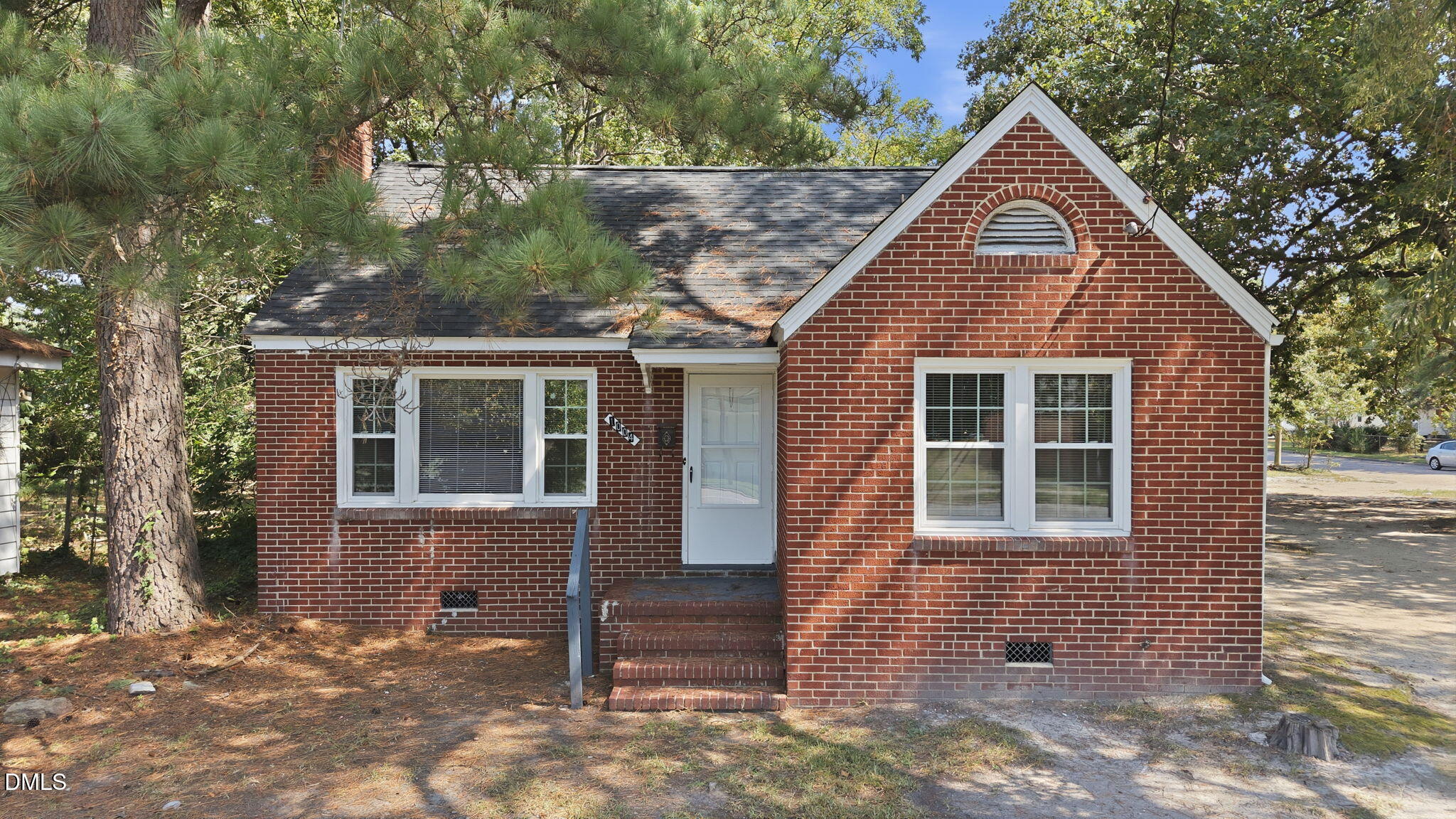 1004 W Thomas Street — photo
