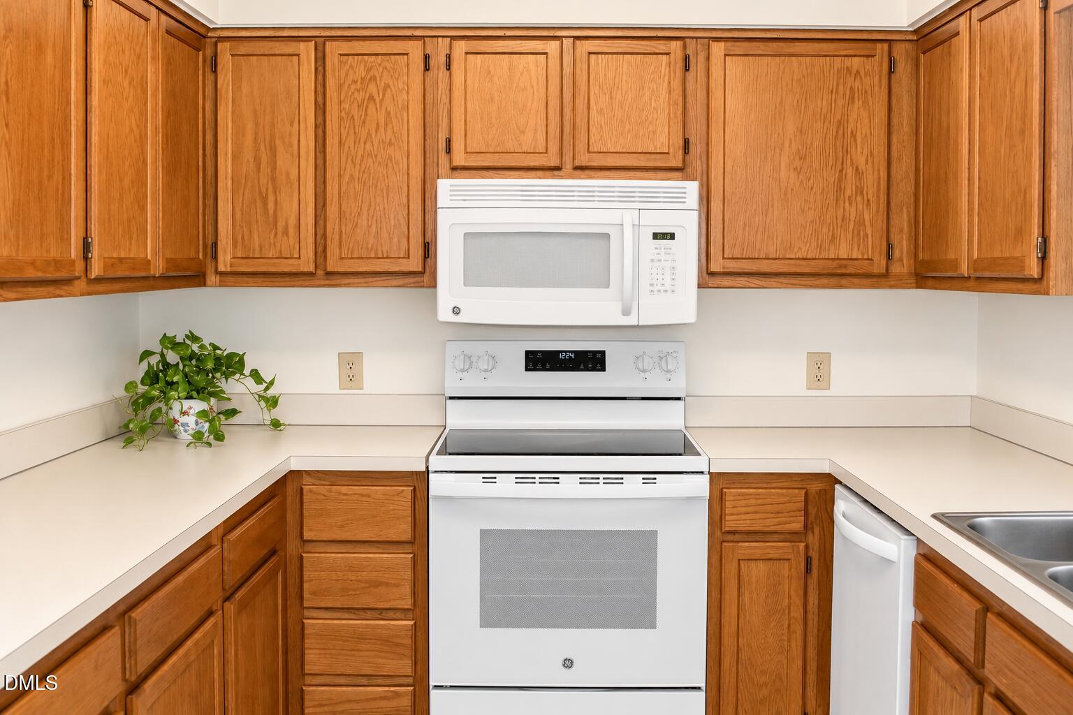 212 Wetherburn Lane, Raleigh, NC 27615 — photo 2