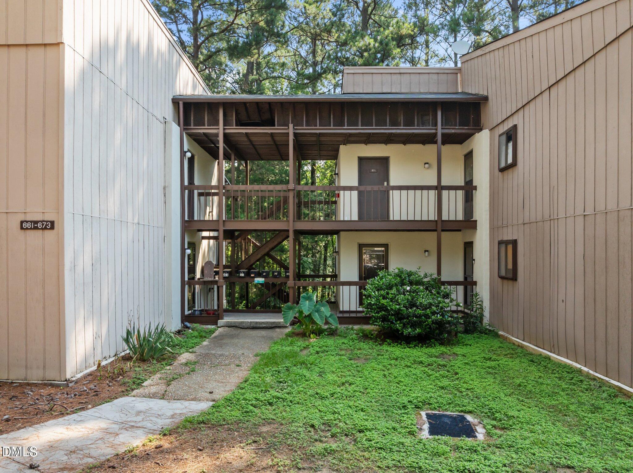 667 Pine Ridge Place — photo
