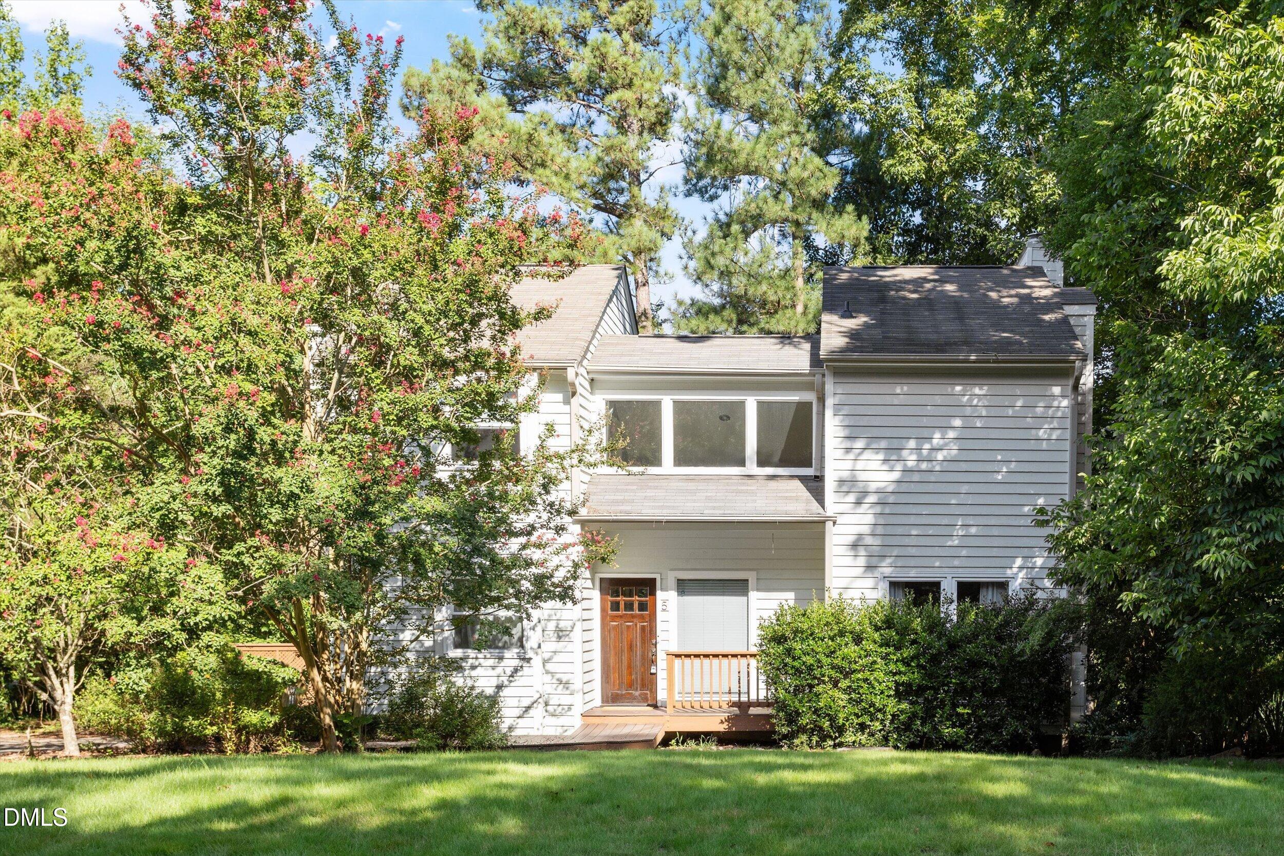 5 Sandstone Ridge Drive — photo