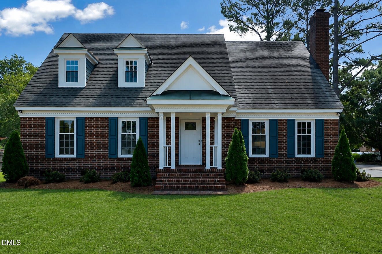 2400 Surry Road NW — photo