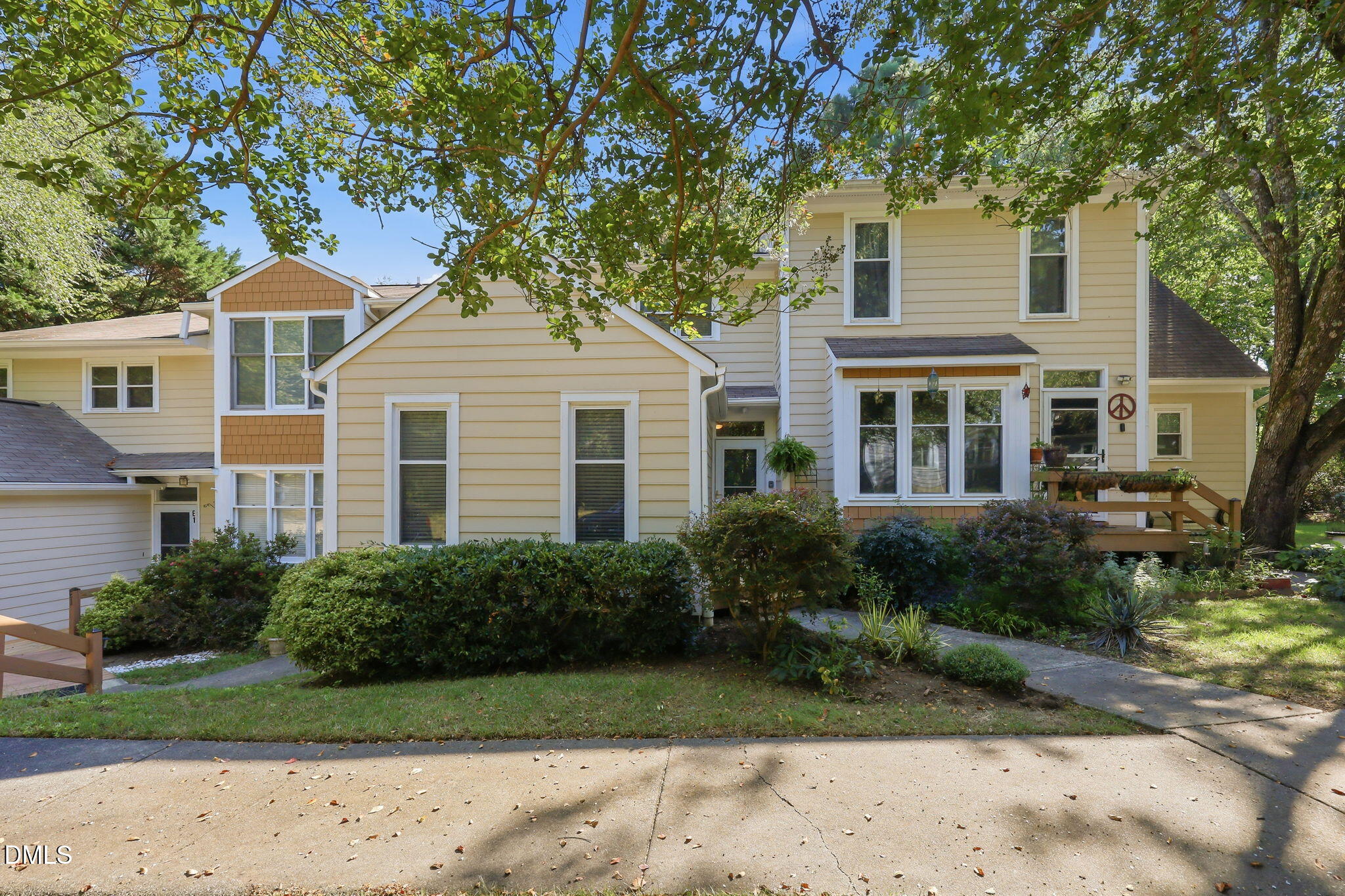 101 Thomas Lane — photo