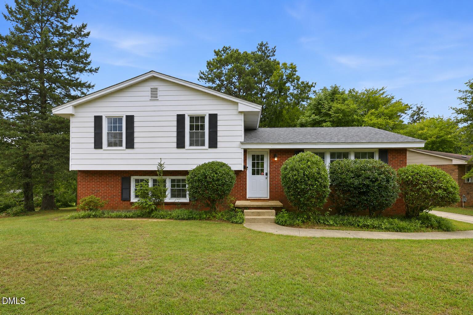1536 N King Charles Road — photo