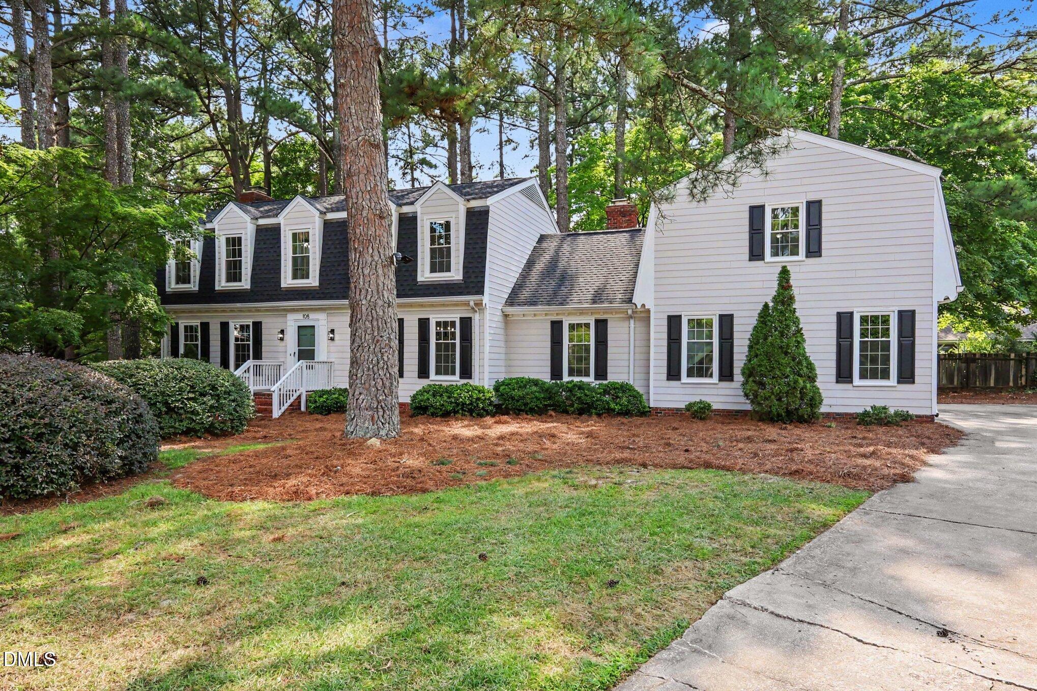 108 Buckingham Court — photo