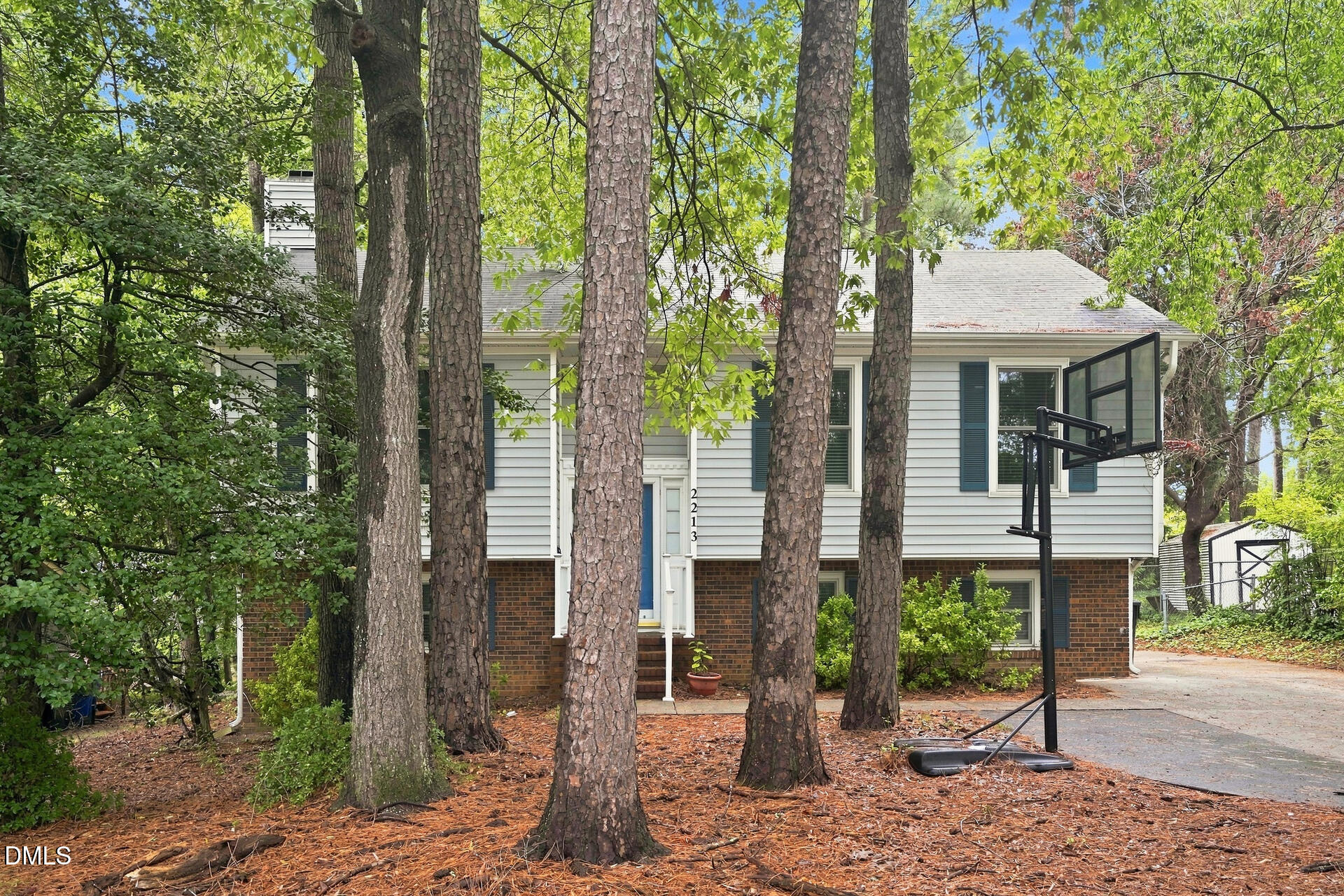 2213 Carthage Circle — photo