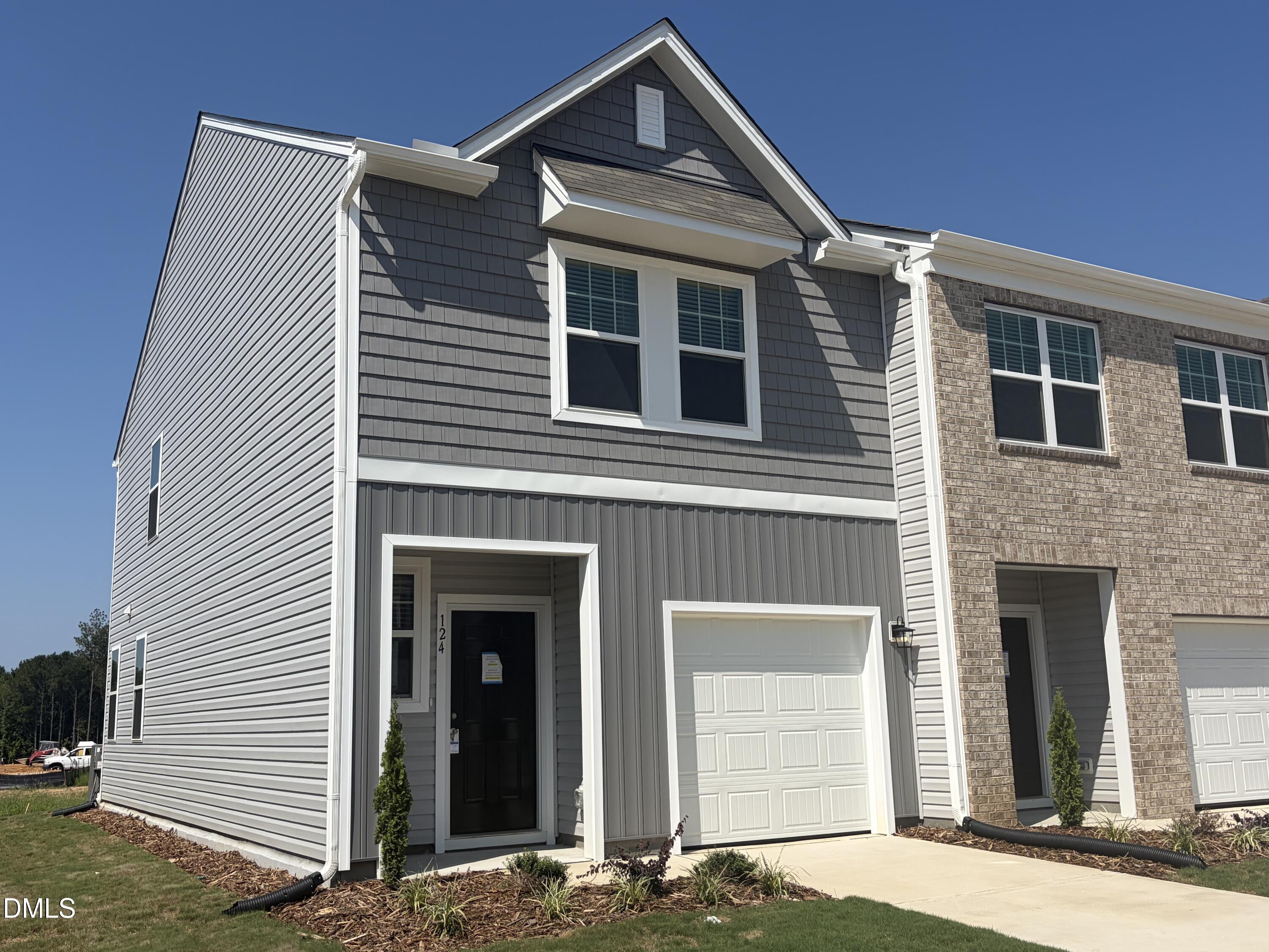 124 S Meyers Court — photo