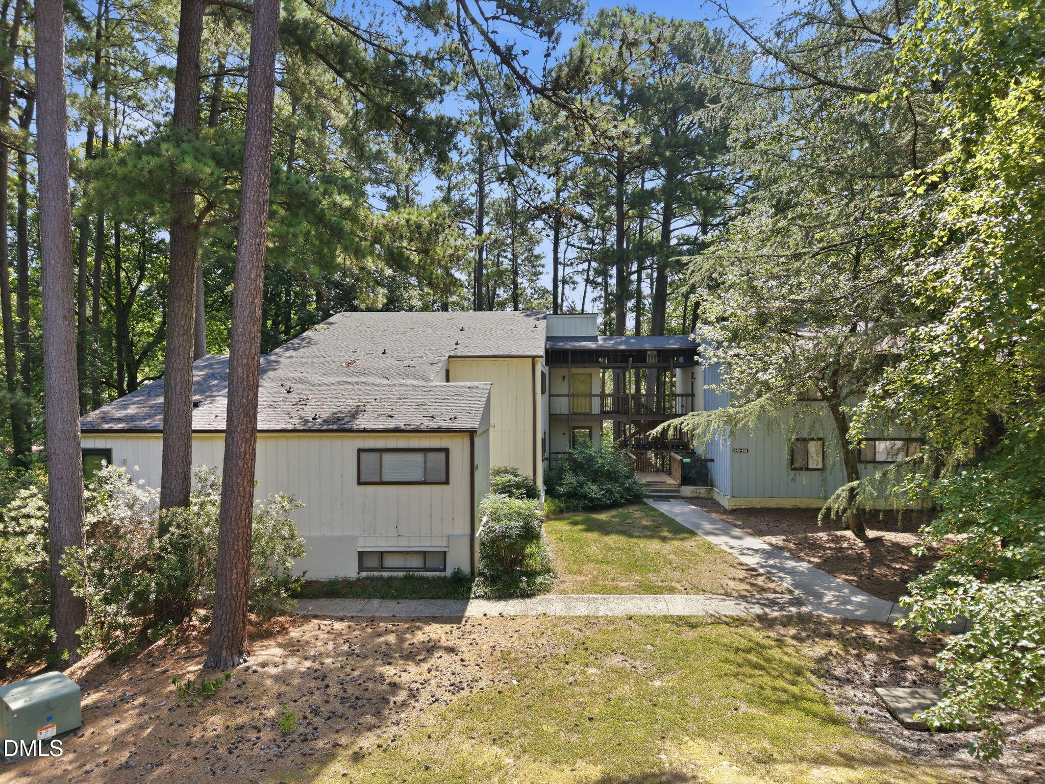 642 Pine Ridge Place — photo