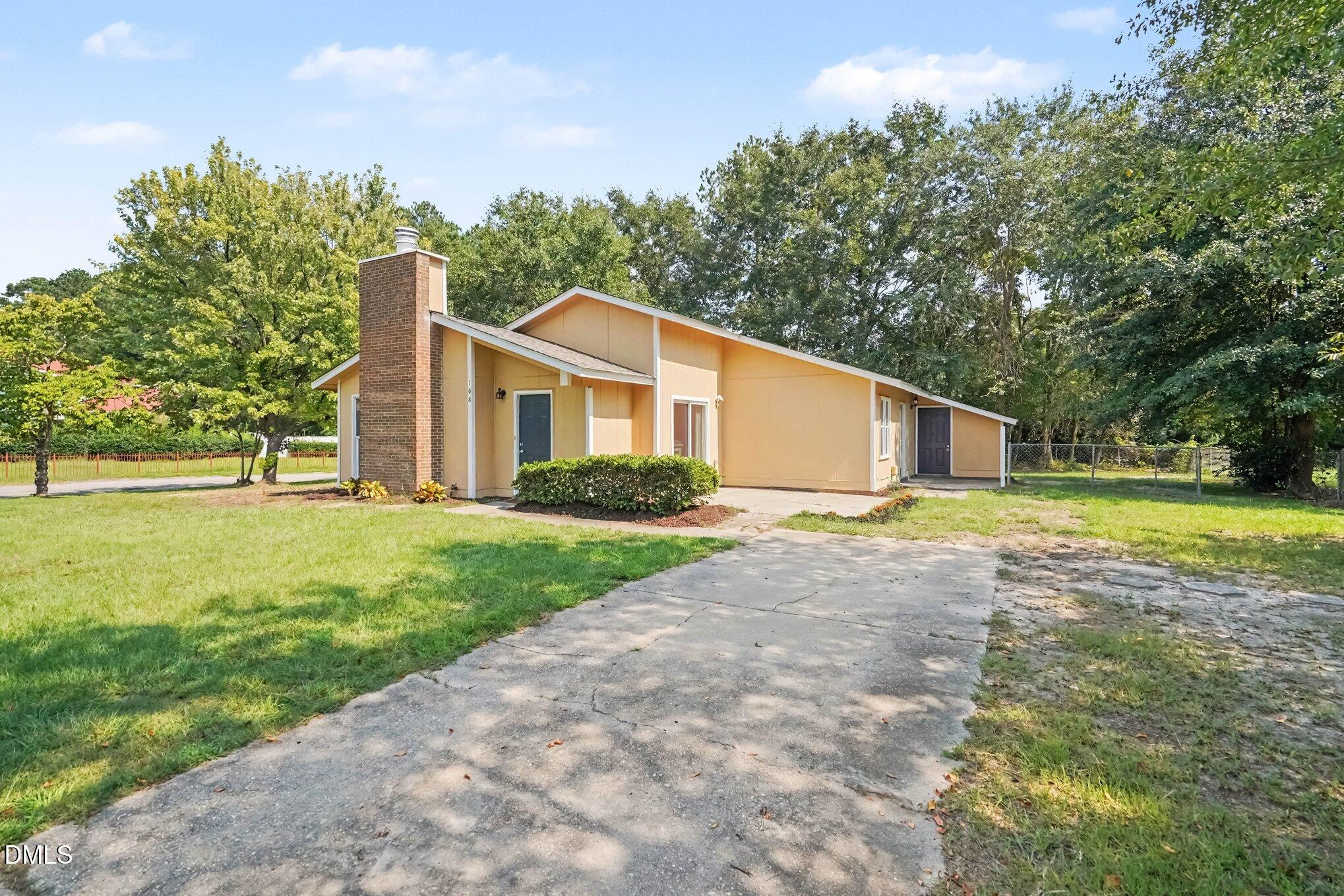 108 Deerfield Drive — photo