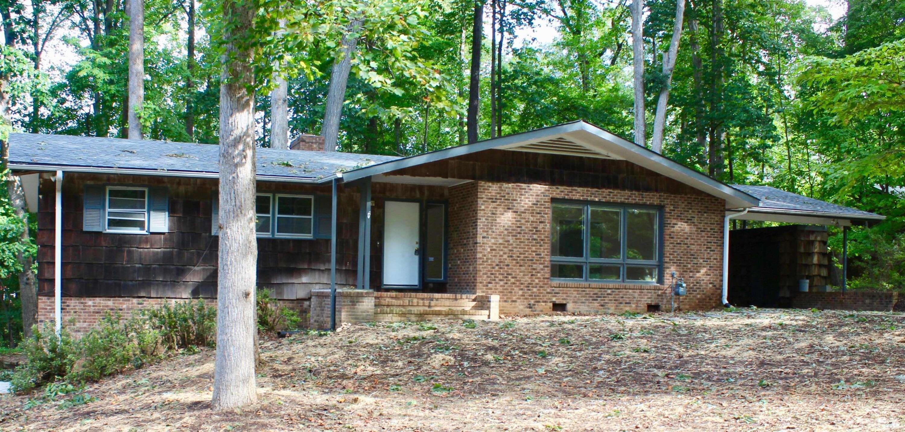 211 Lake Drive — photo