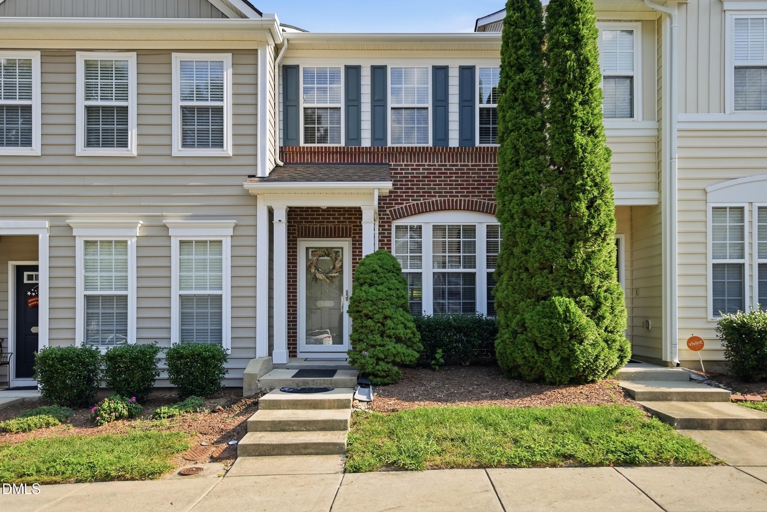 5311 Crescentview Parkway — photo