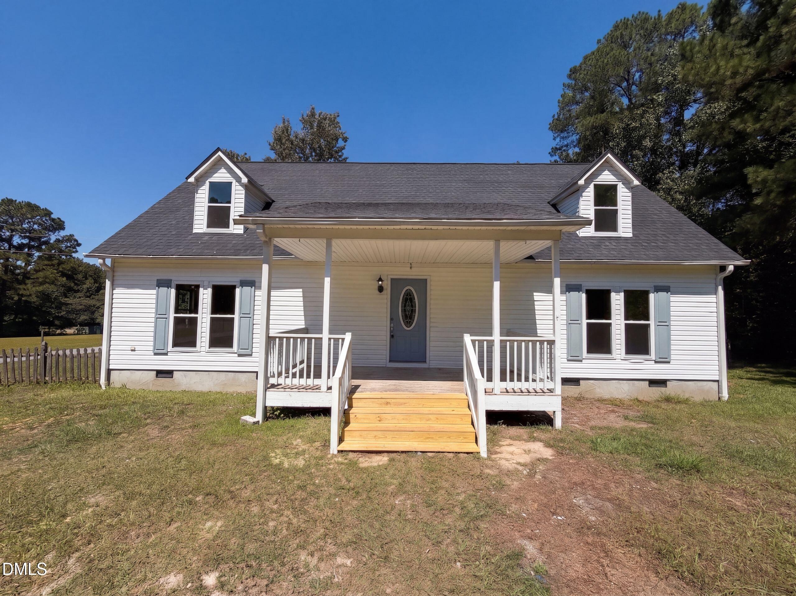 3752 Swanns Station Road — photo
