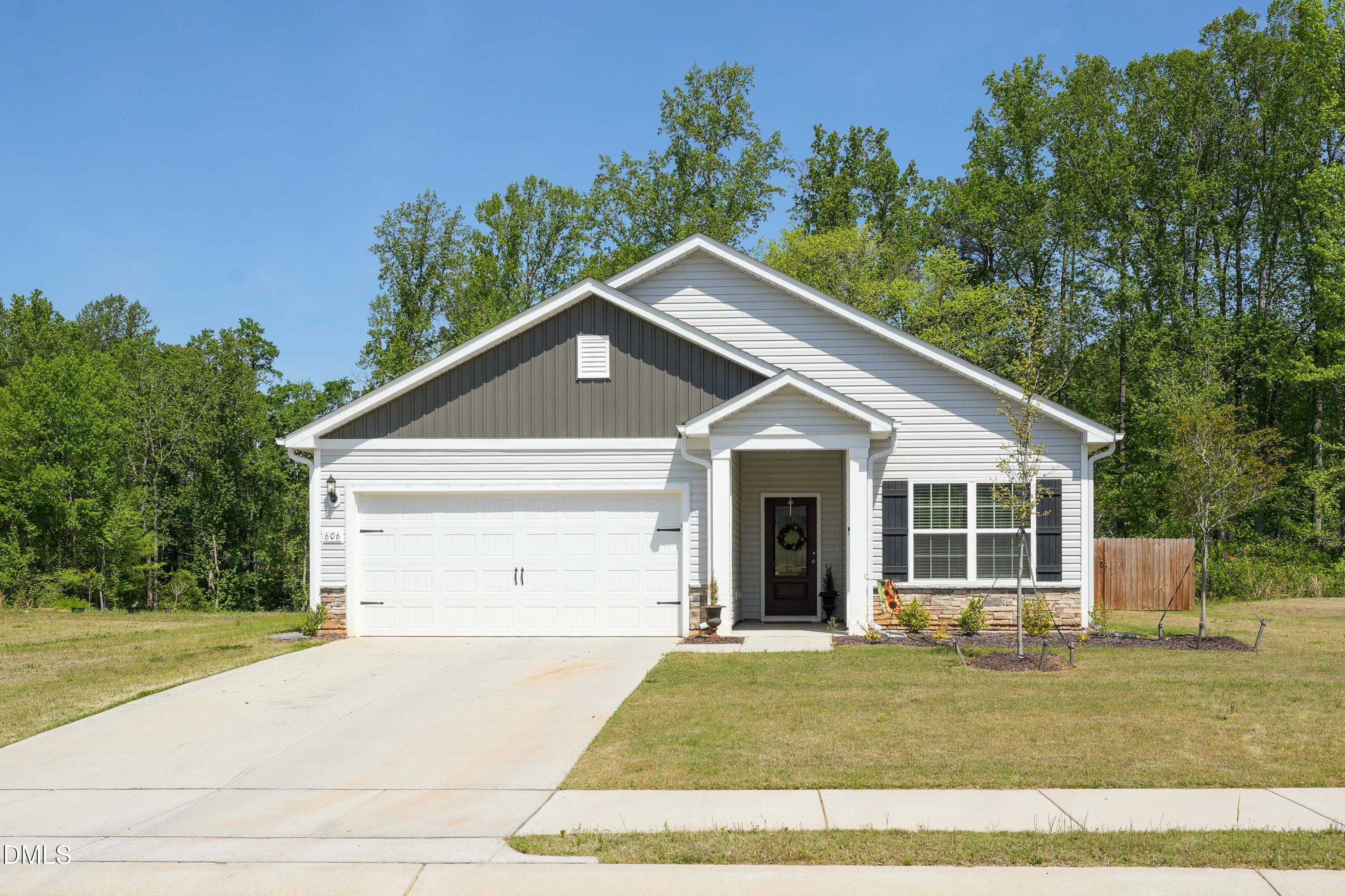 606 Rhino Bend — photo