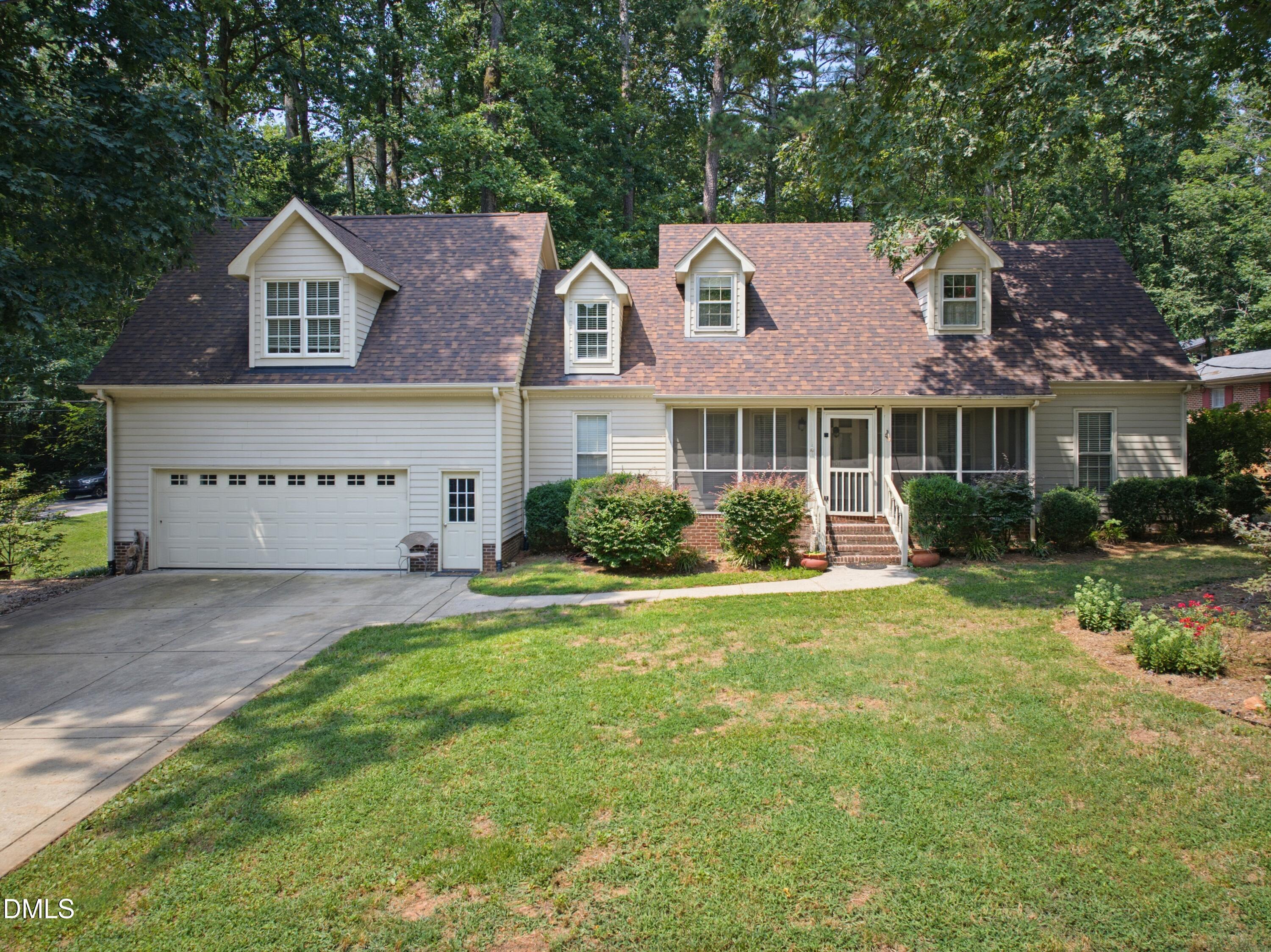 101 Oakwood Drive — photo